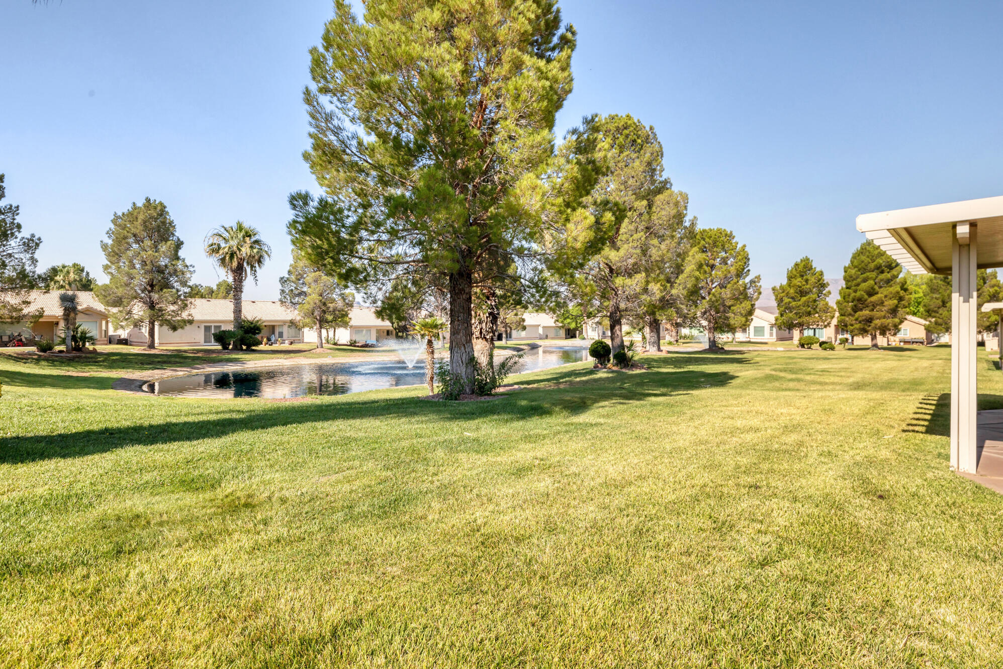 WEST SPRINGS TOWNHOMES - Residential