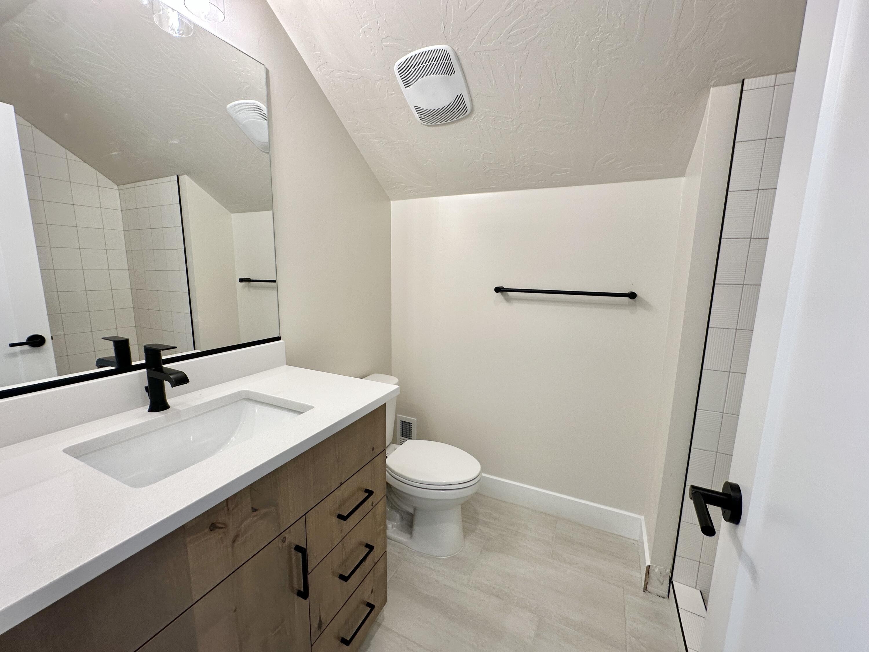 FALCON RIDGE - Residential