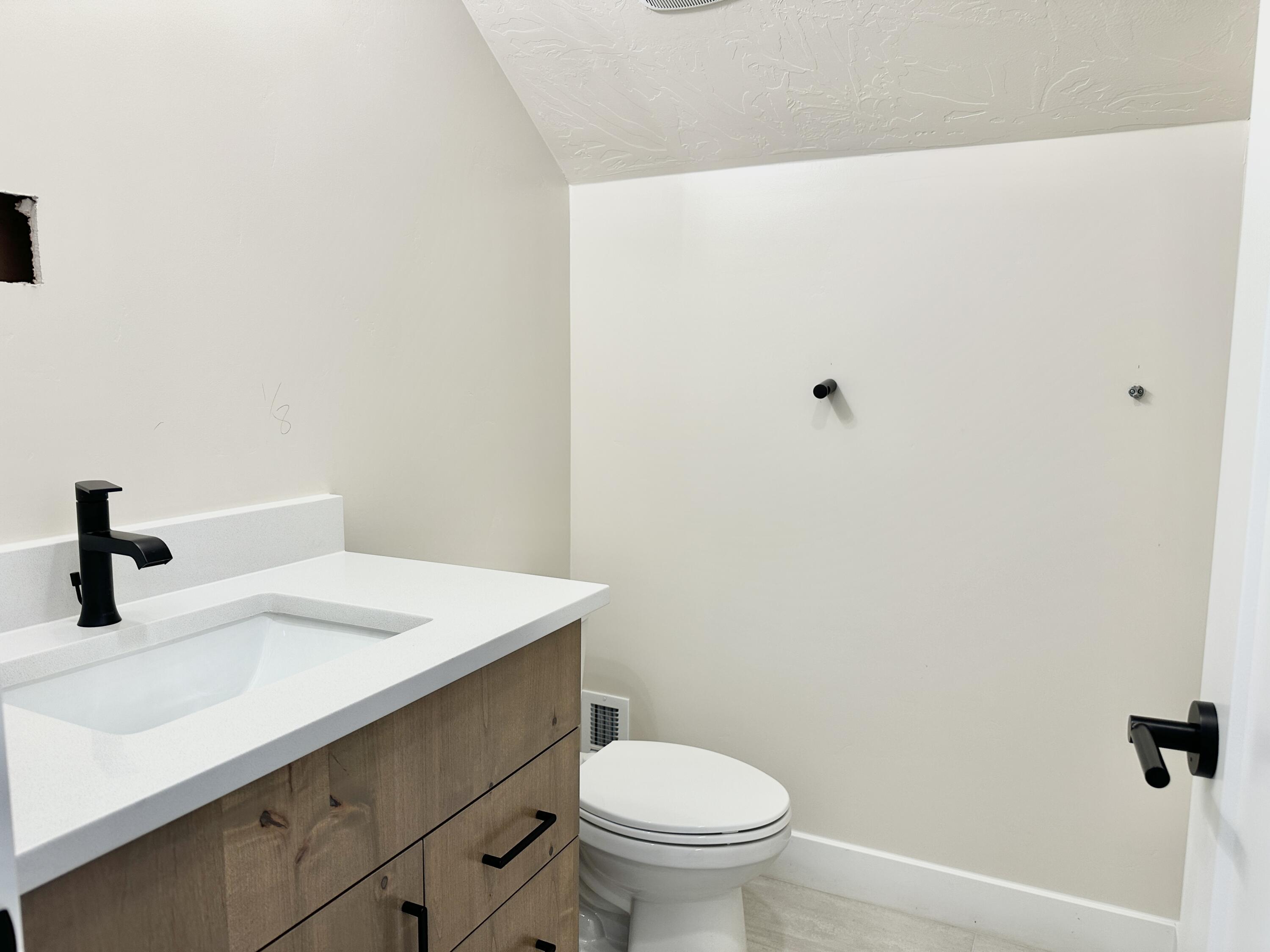 FALCON RIDGE - Residential