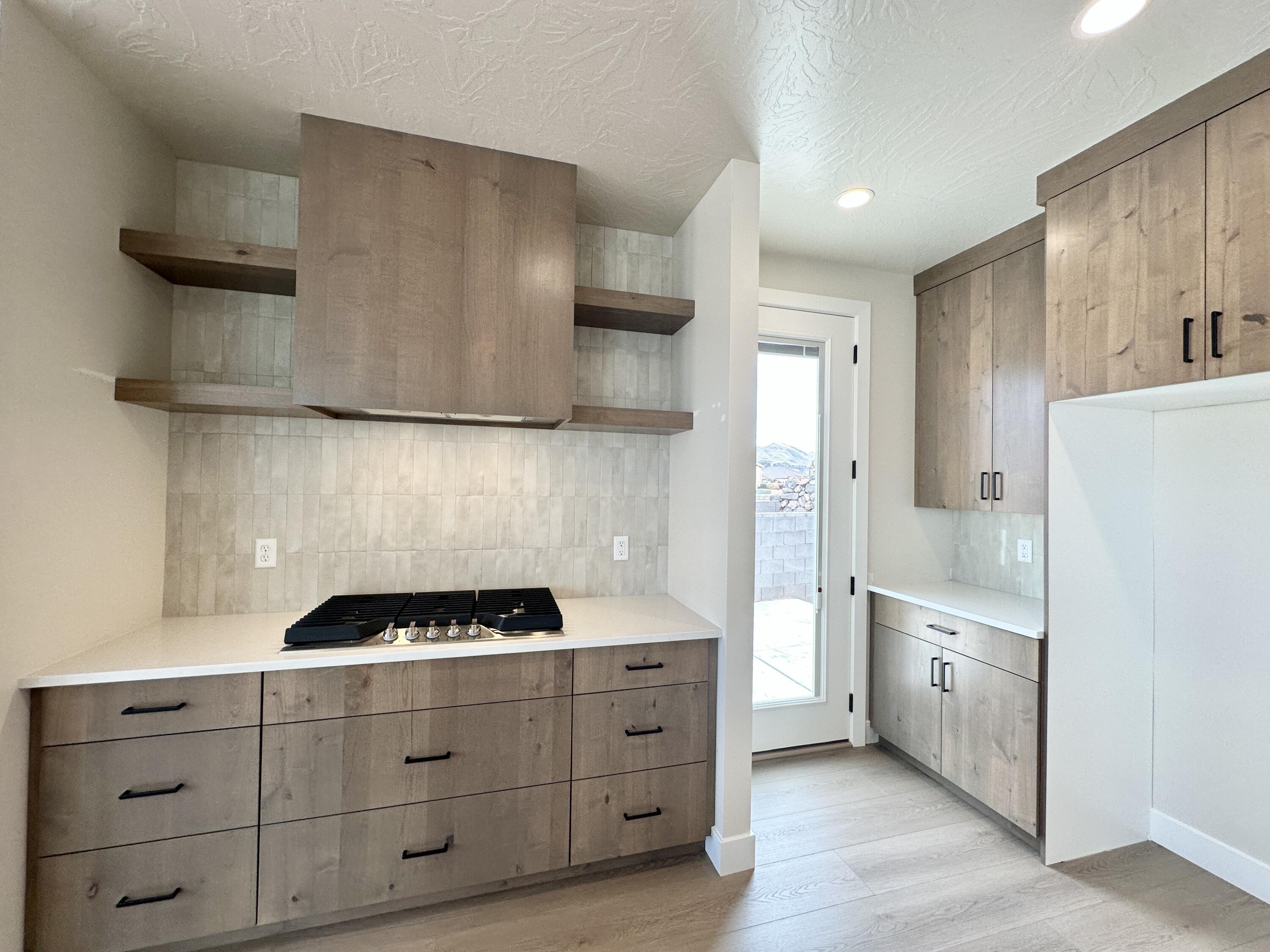 FALCON RIDGE - Residential