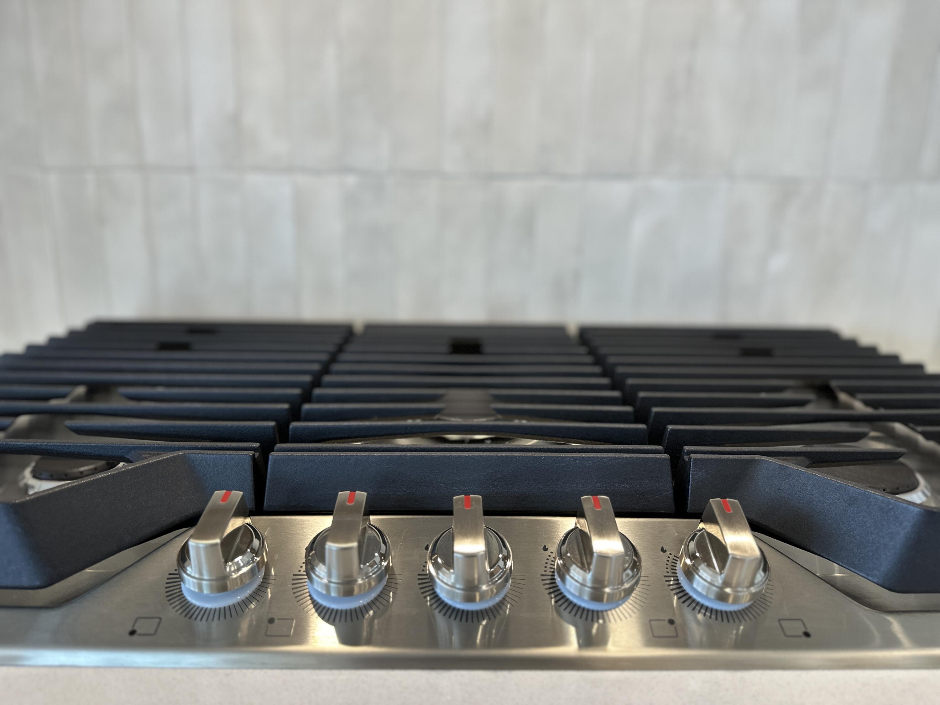 FALCON RIDGE - Residential