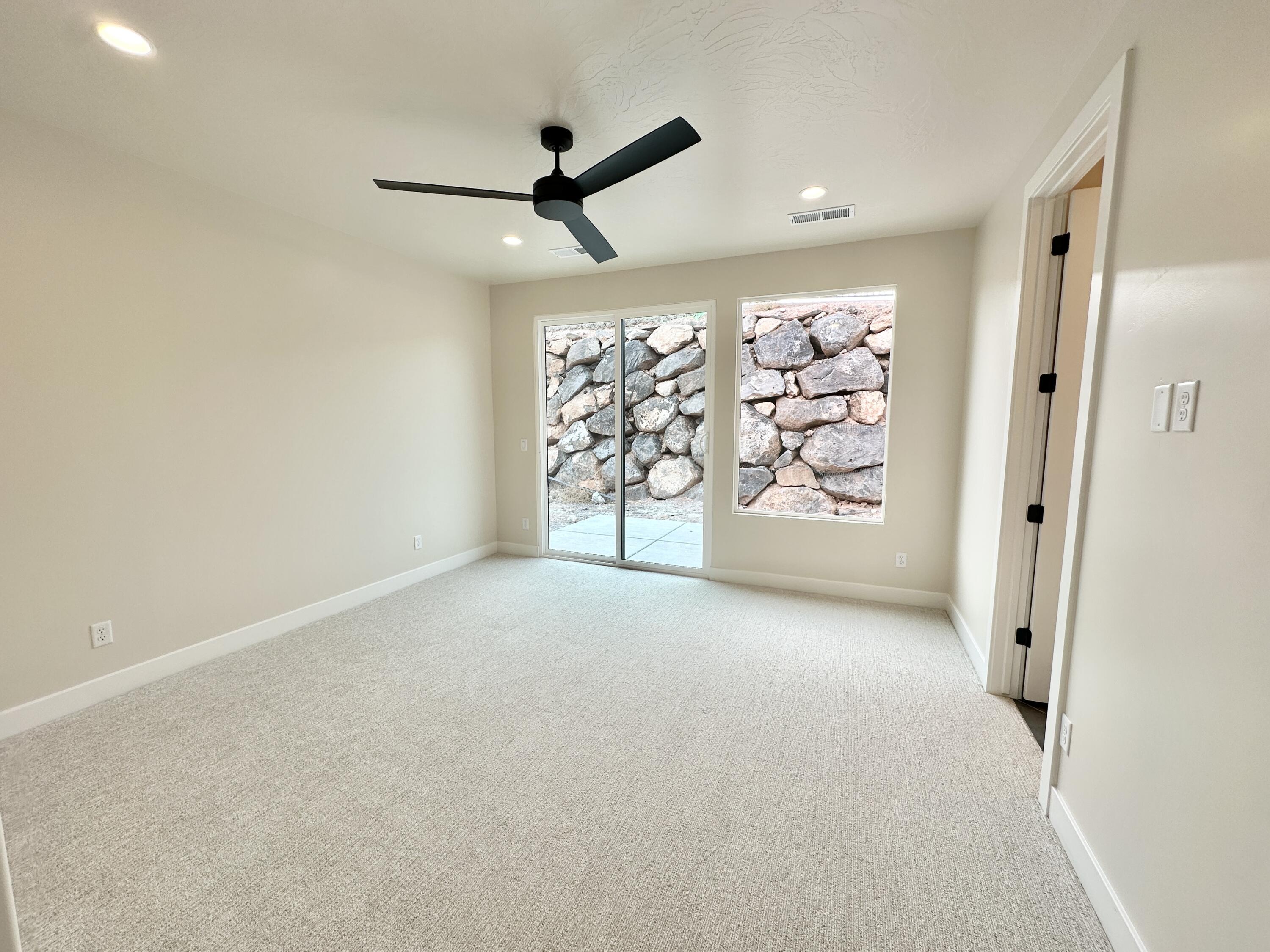 FALCON RIDGE - Residential