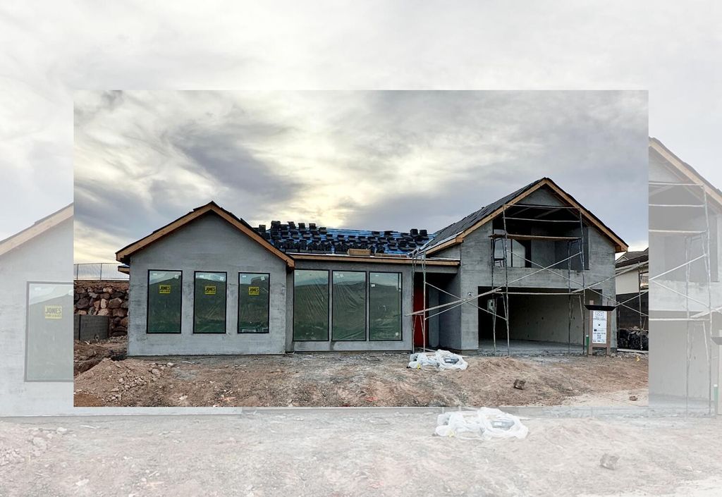 Photo of 1023 N FALCON RIDGE VIEW, Hurricane, UT 84737 (MLS # 25-266292)