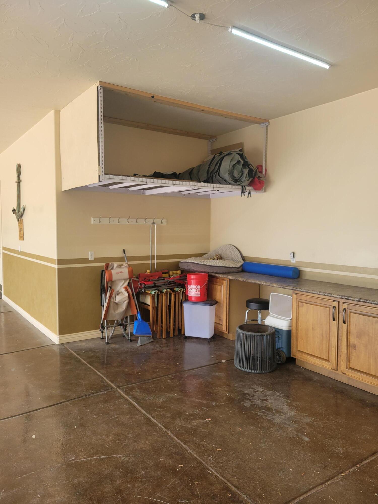 DIXIE SPRINGS - Residential