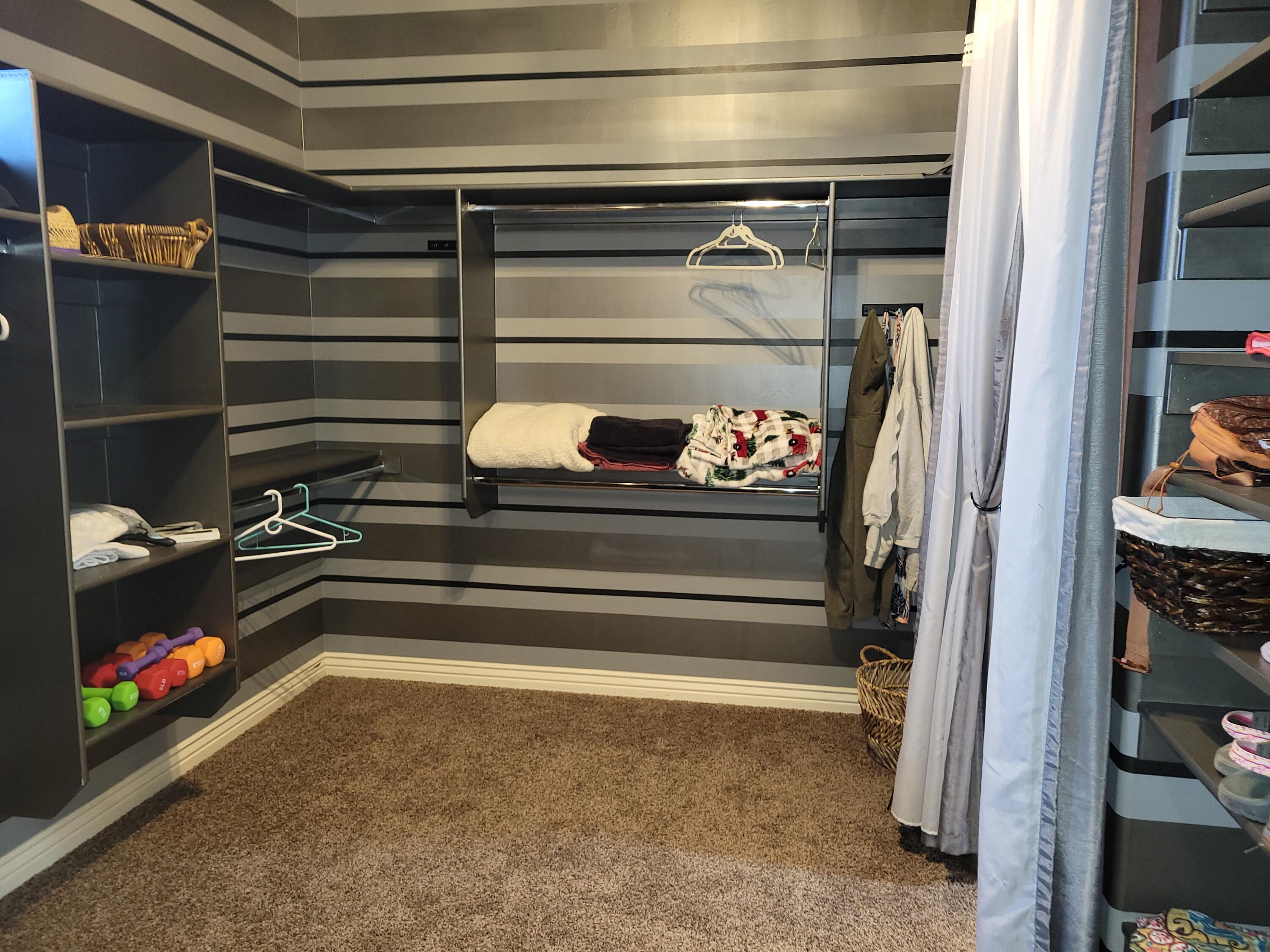 DIXIE SPRINGS - Residential