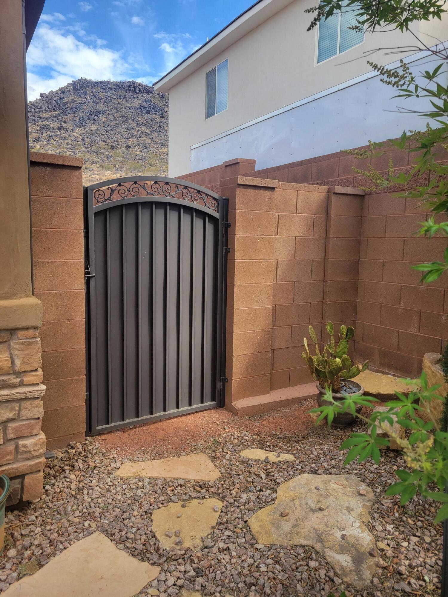 DIXIE SPRINGS - Residential