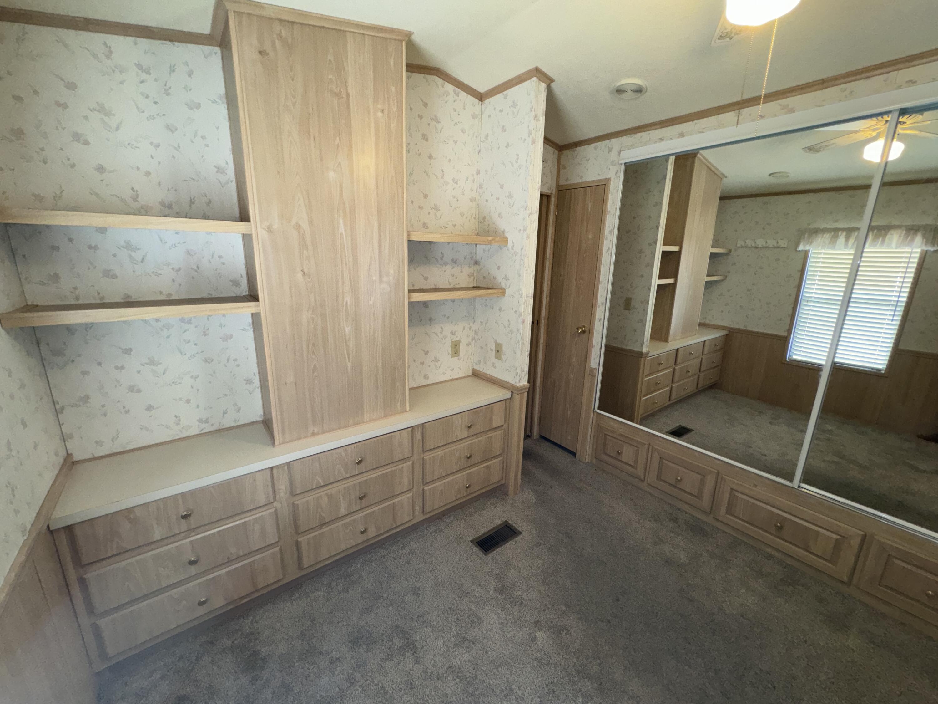 DIXIE DOWNS RV RESORT - Residential