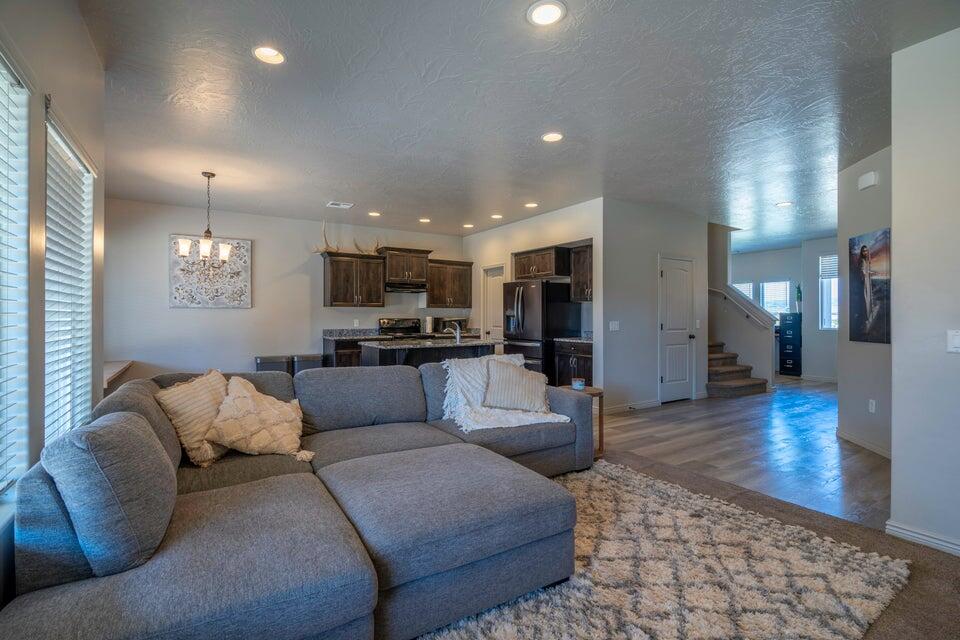 ROSEWOOD ESTATES - Residential