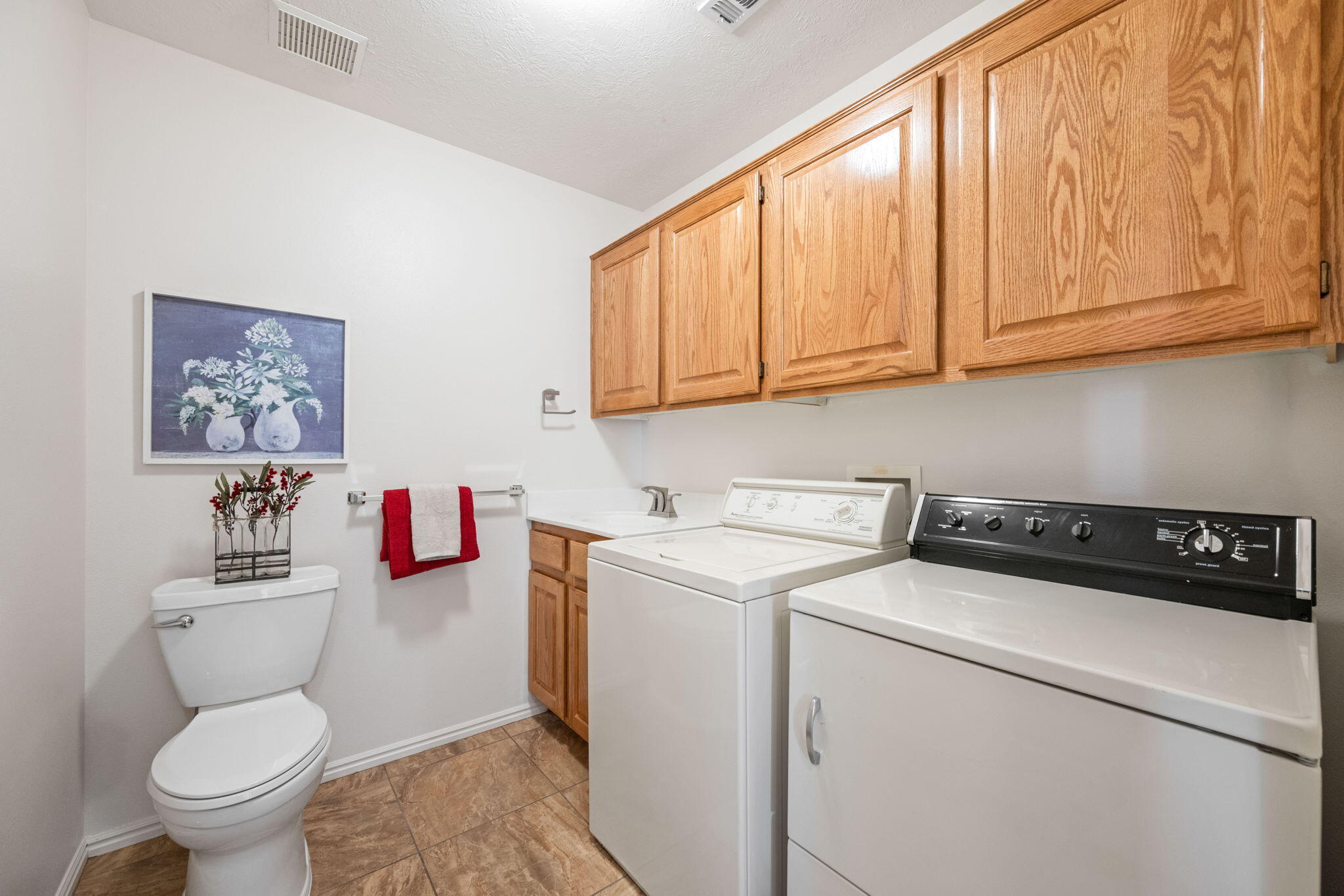 PADRE LAKES TOWNHOMES - Residential