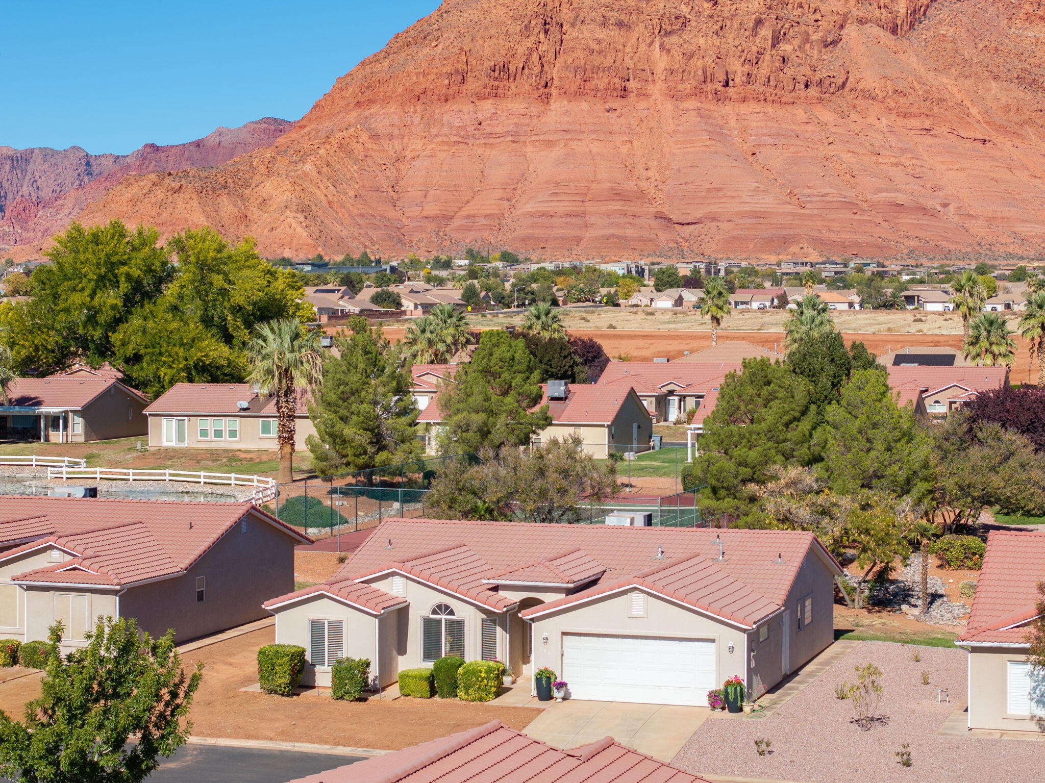 PADRE LAKES TOWNHOMES - Residential