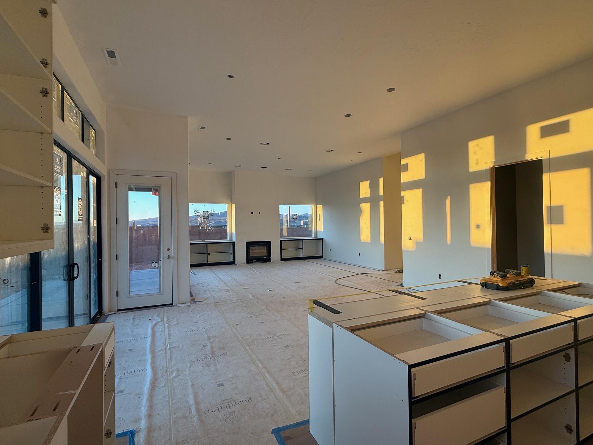 ONYX CANYON - Residential