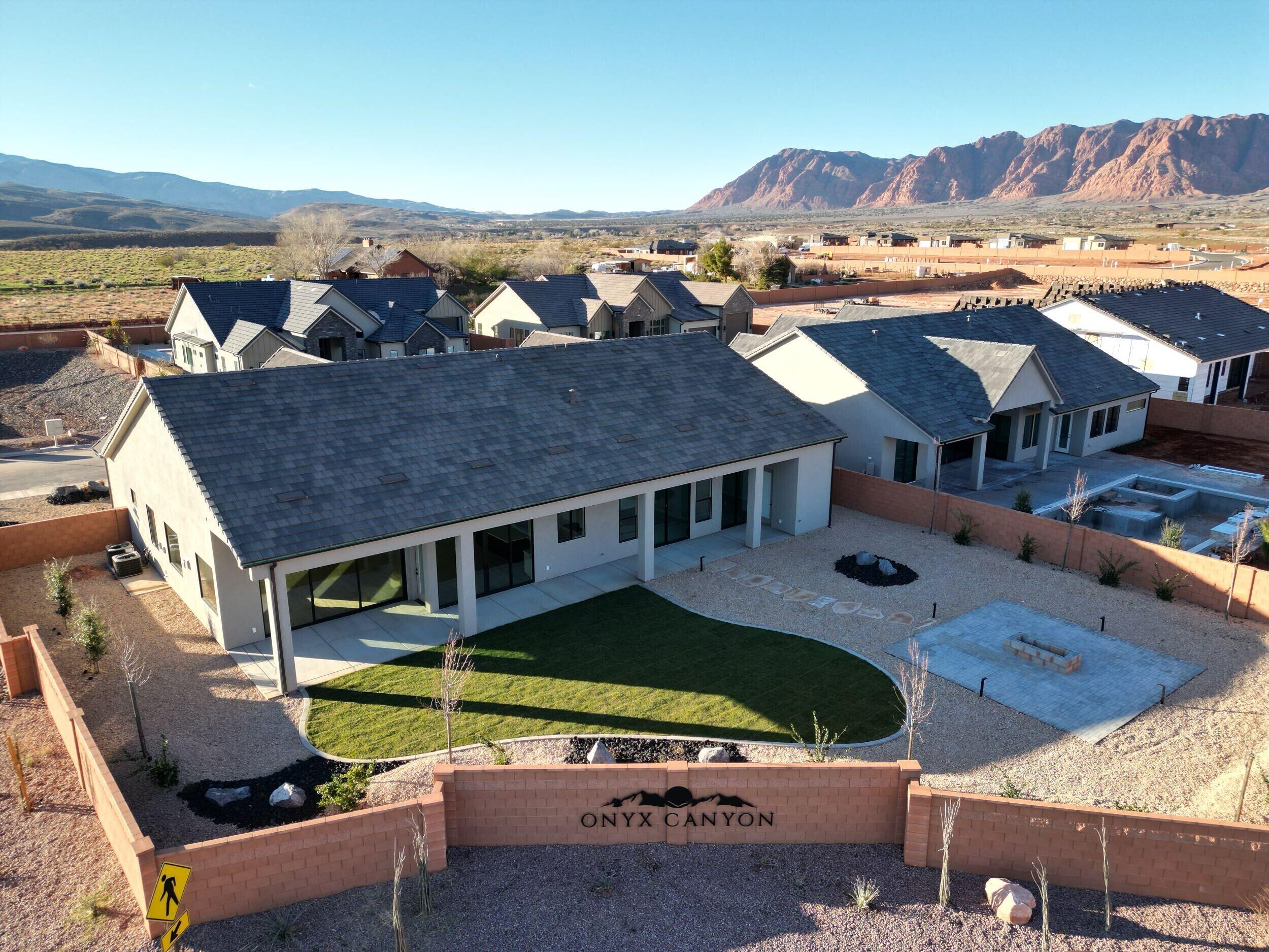 ONYX CANYON - Residential