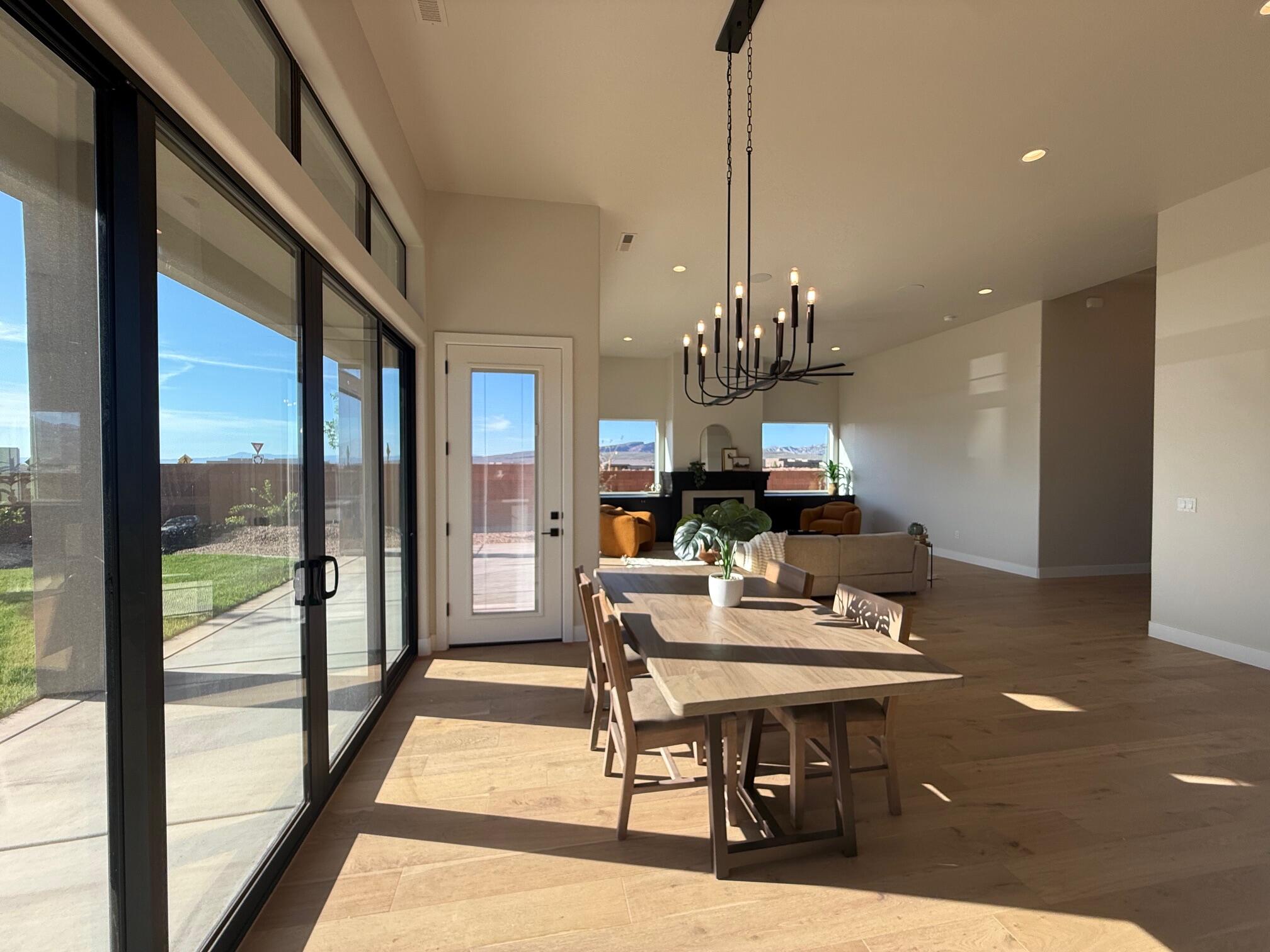 ONYX CANYON - Residential