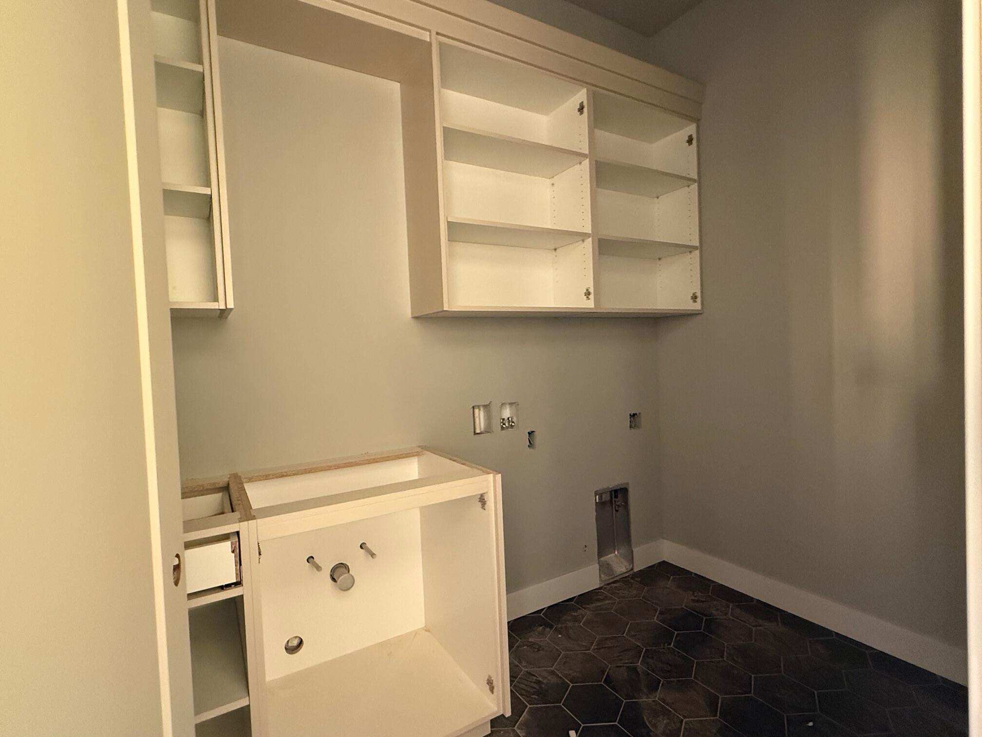 ONYX CANYON - Residential