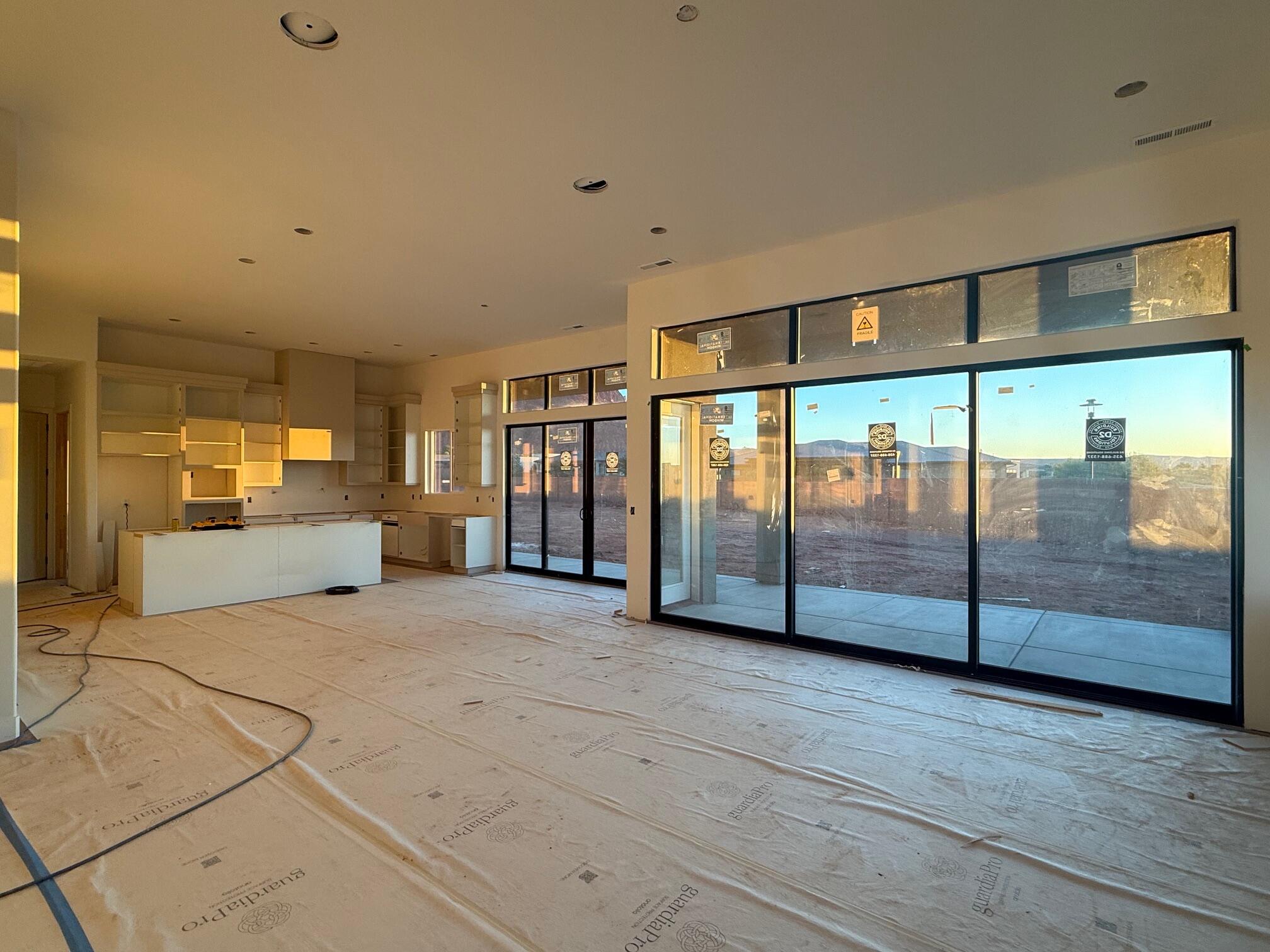 ONYX CANYON - Residential