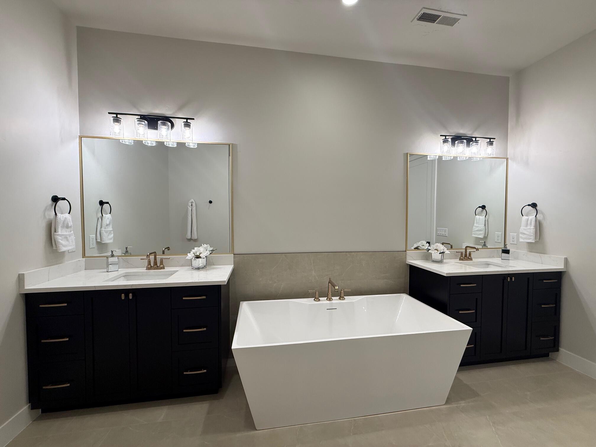 ONYX CANYON - Residential