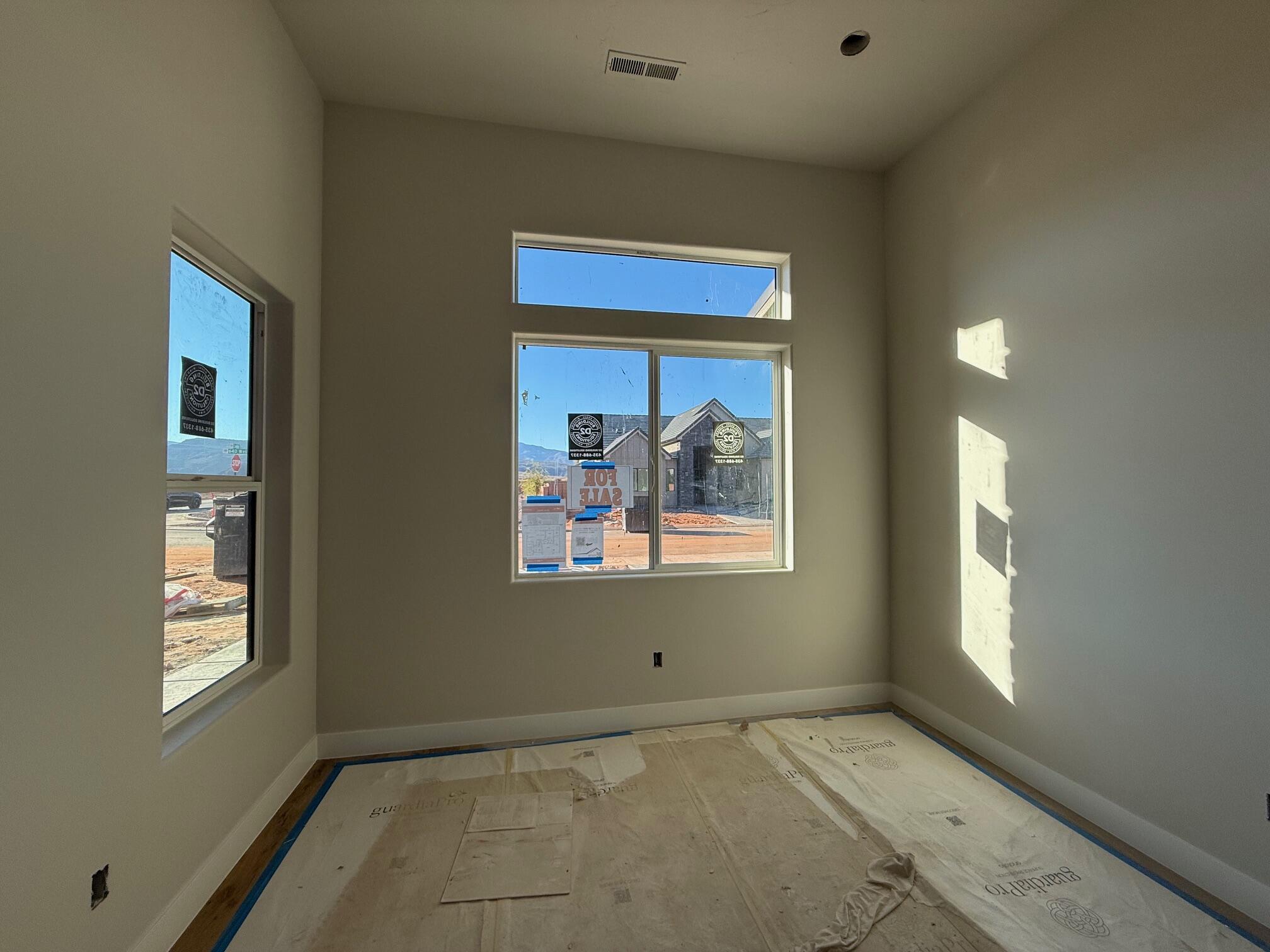 ONYX CANYON - Residential