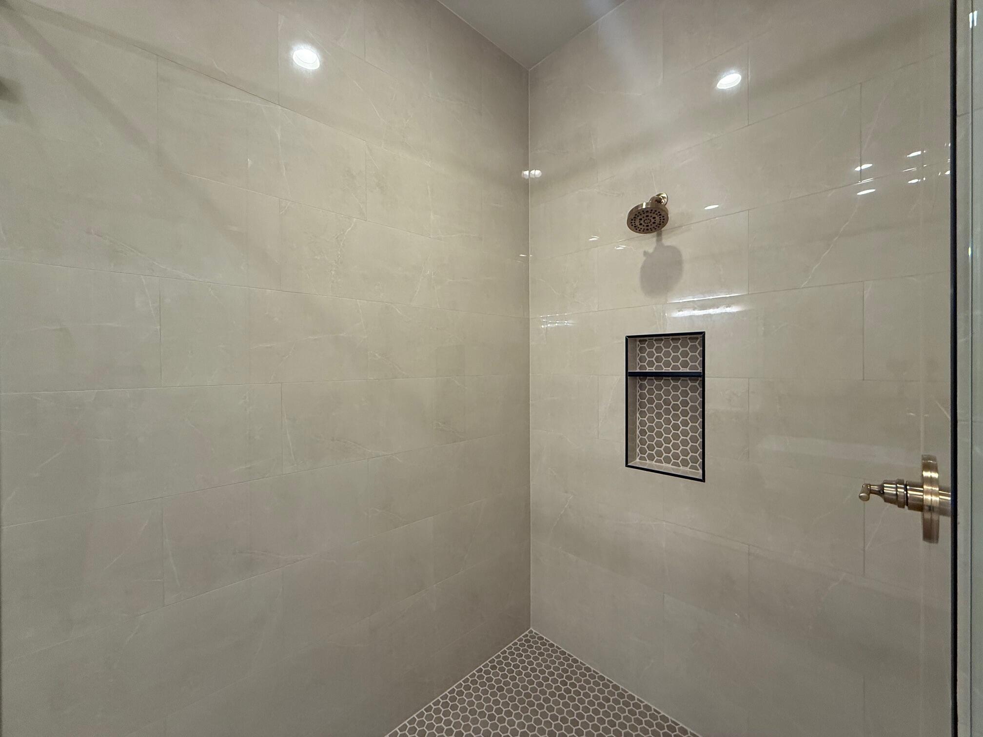 ONYX CANYON - Residential