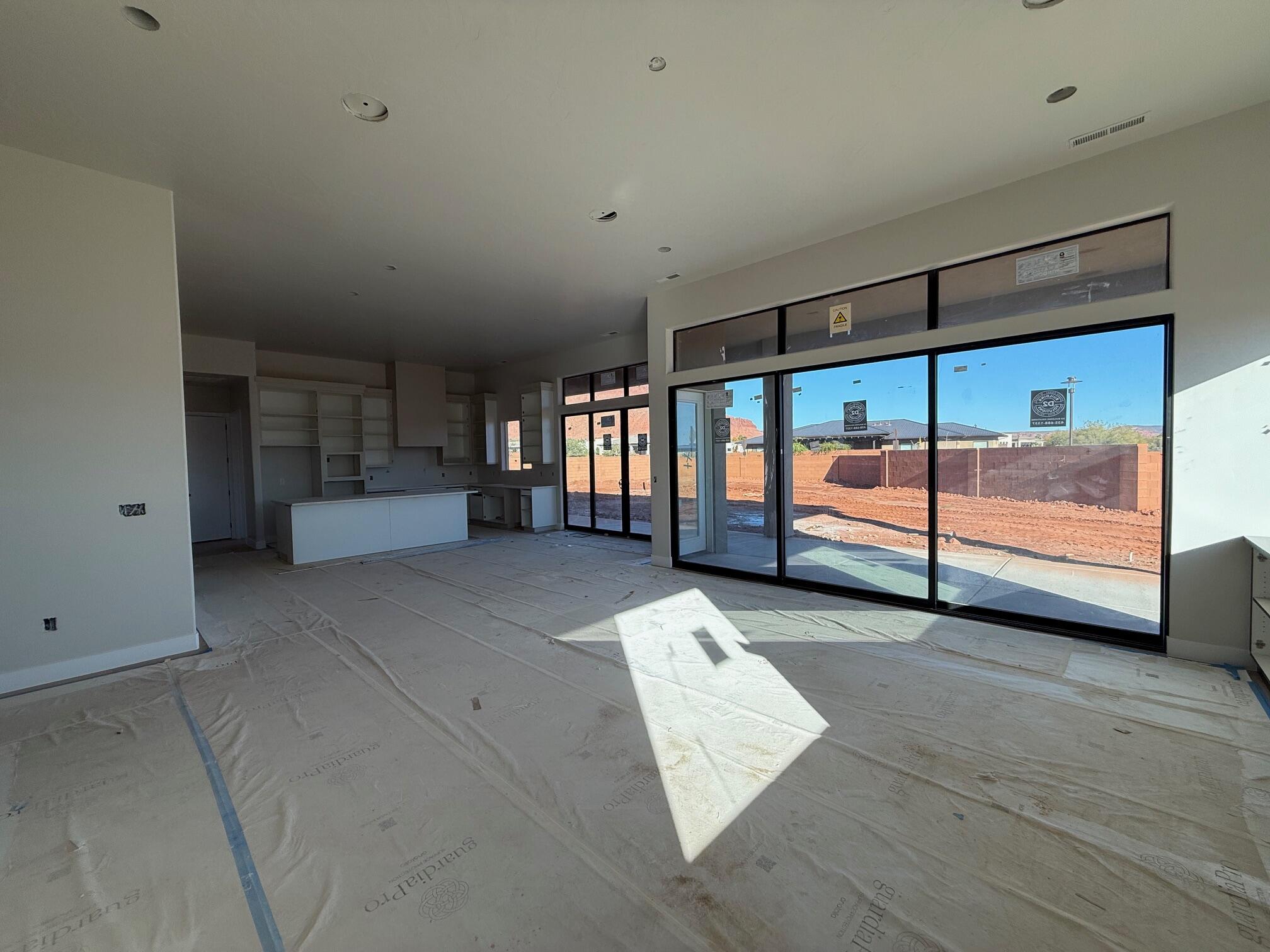 ONYX CANYON - Residential