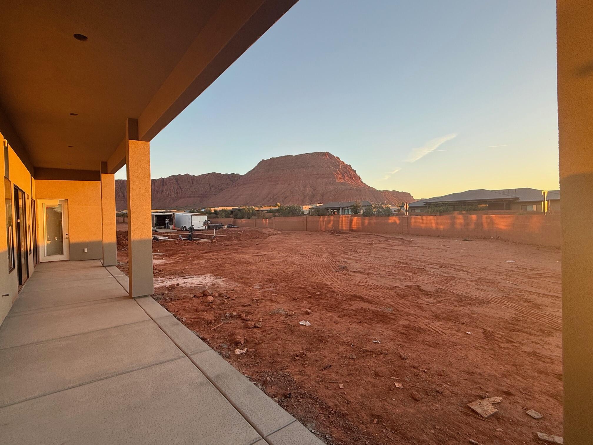 ONYX CANYON - Residential