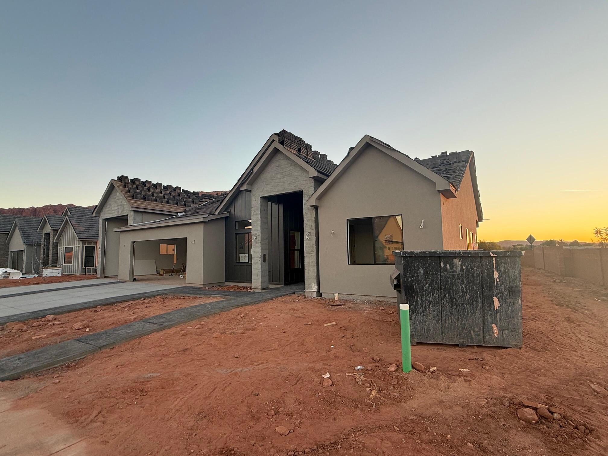 ONYX CANYON - Residential