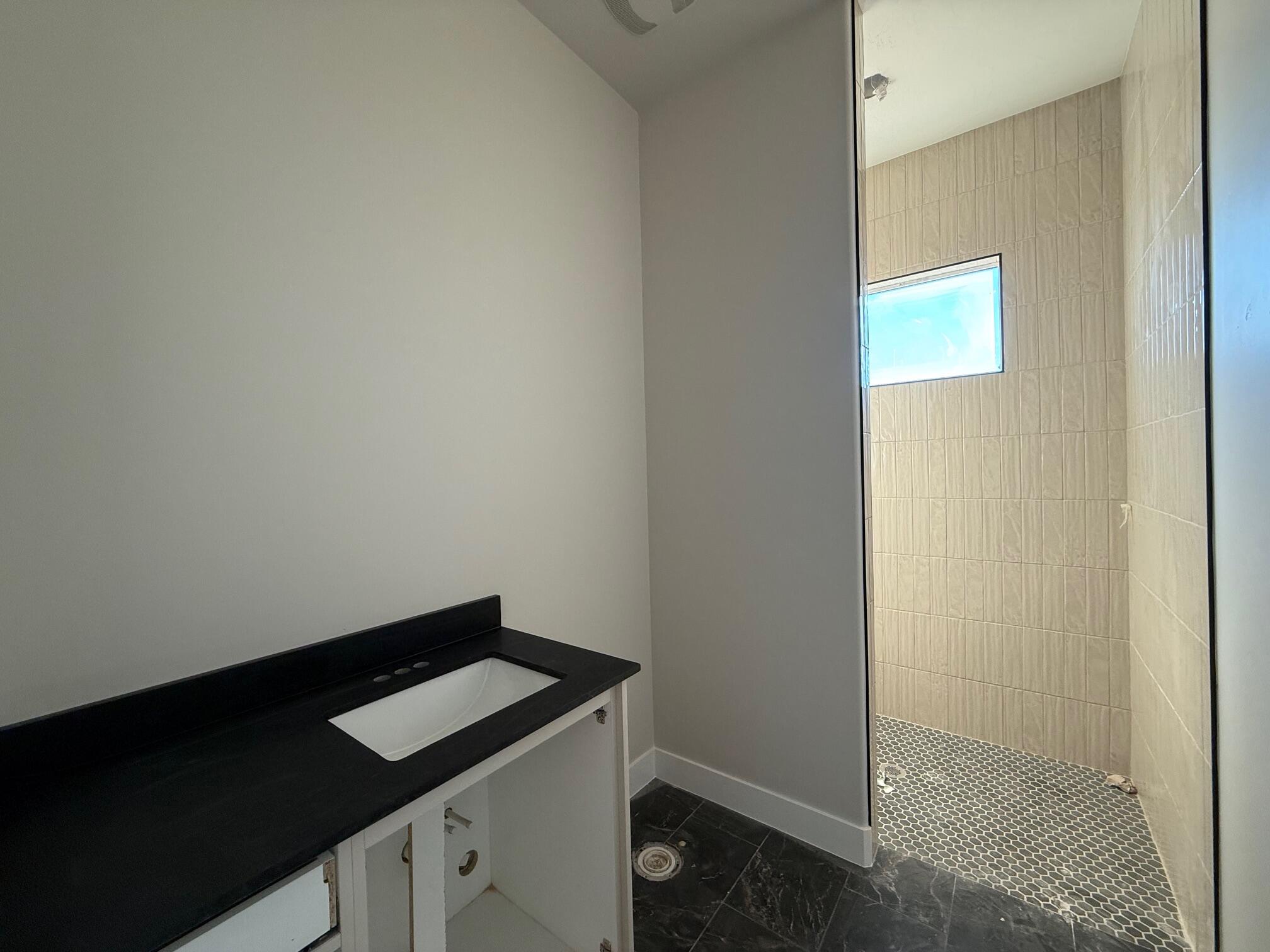 ONYX CANYON - Residential