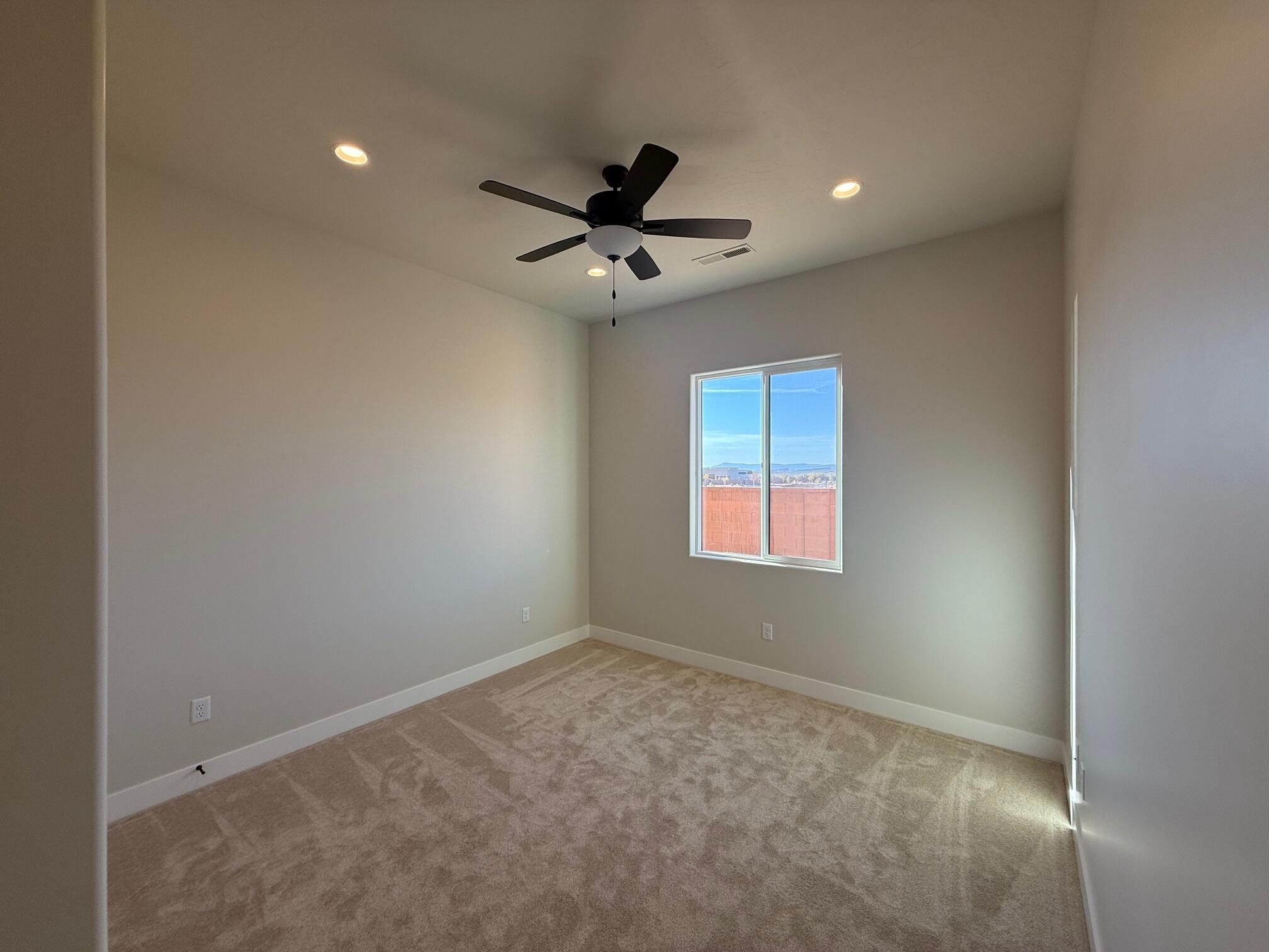 ONYX CANYON - Residential