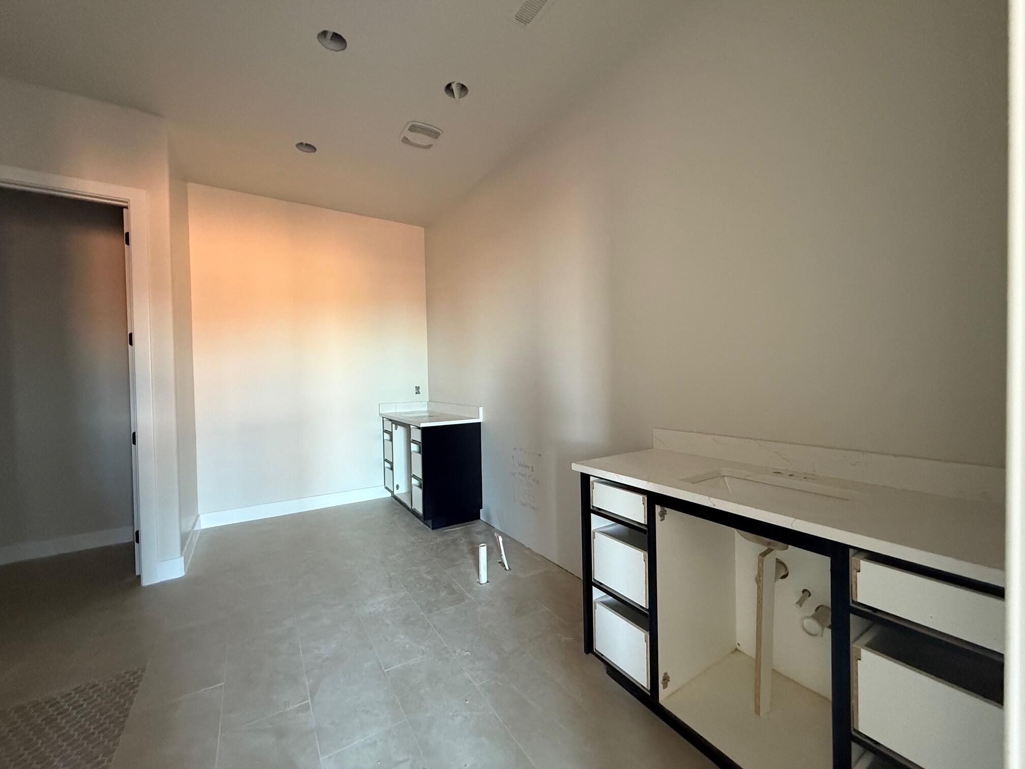 ONYX CANYON - Residential