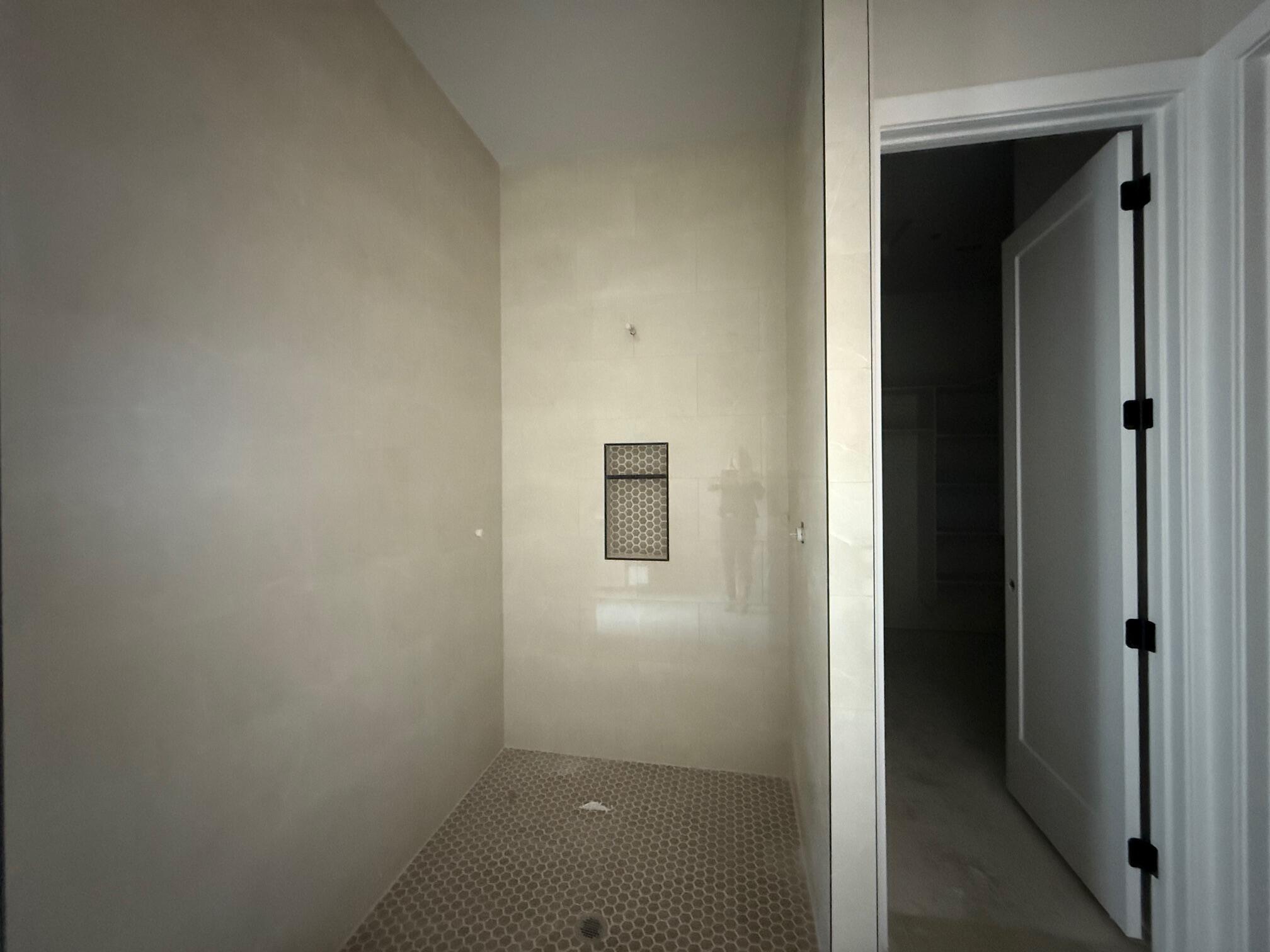 ONYX CANYON - Residential