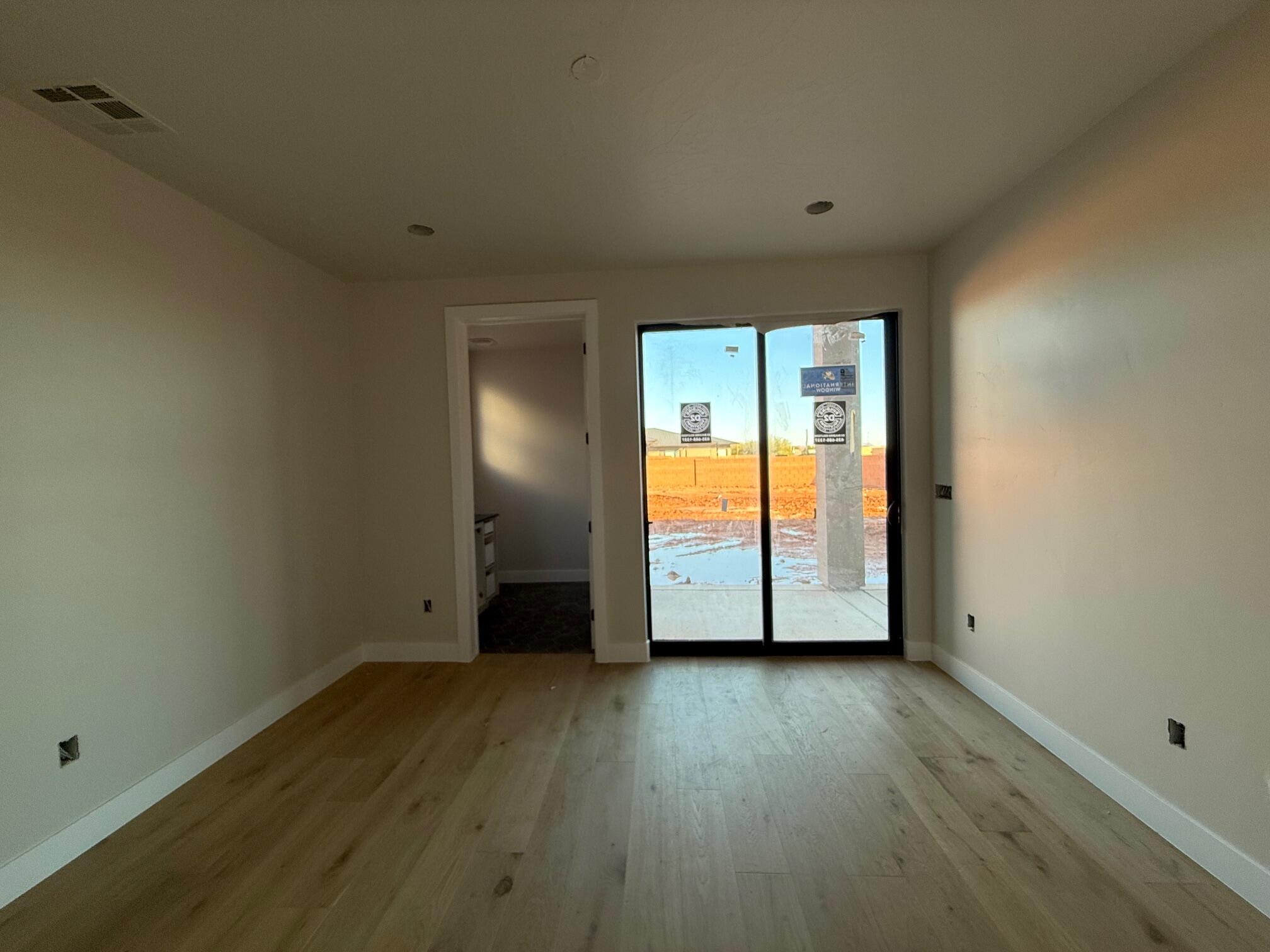 ONYX CANYON - Residential