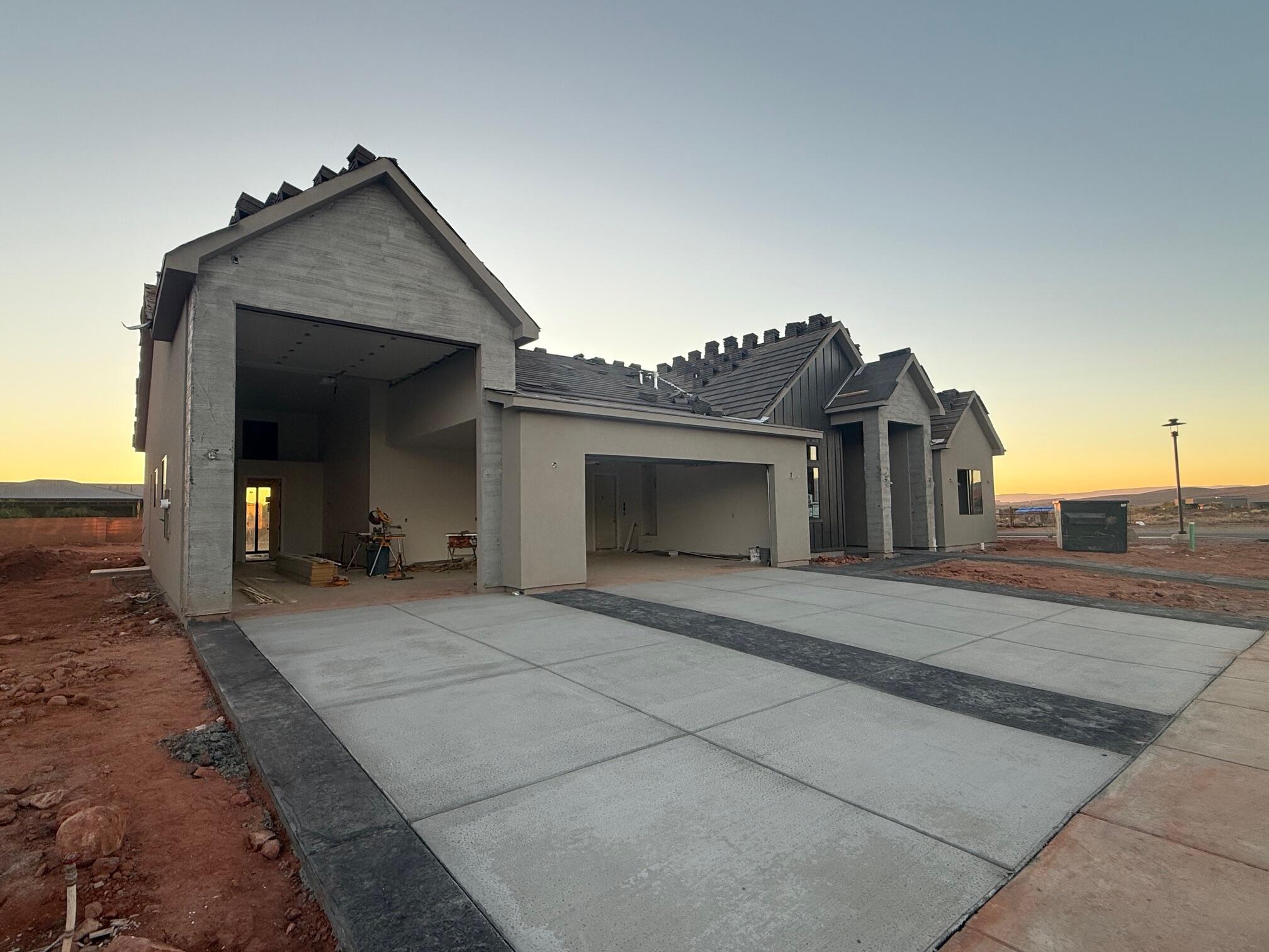 ONYX CANYON - Residential