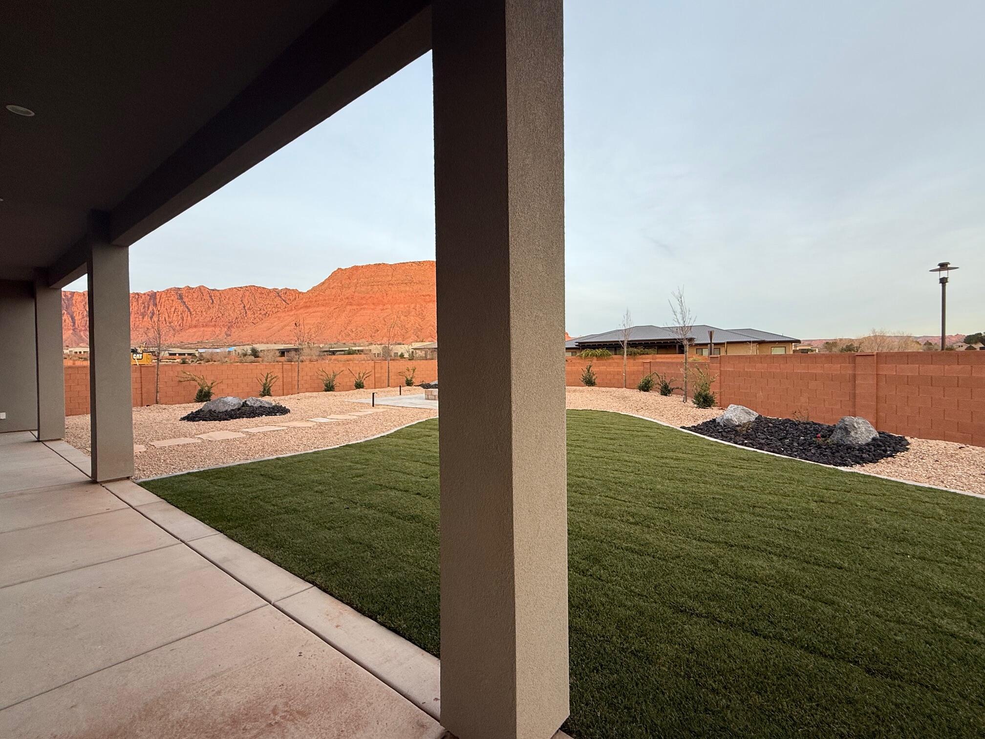 ONYX CANYON - Residential