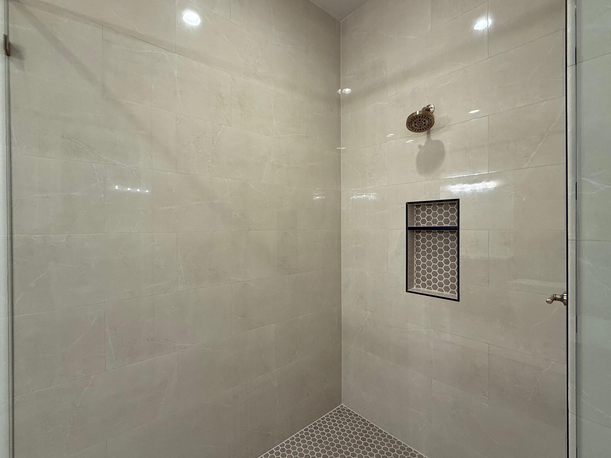 ONYX CANYON - Residential