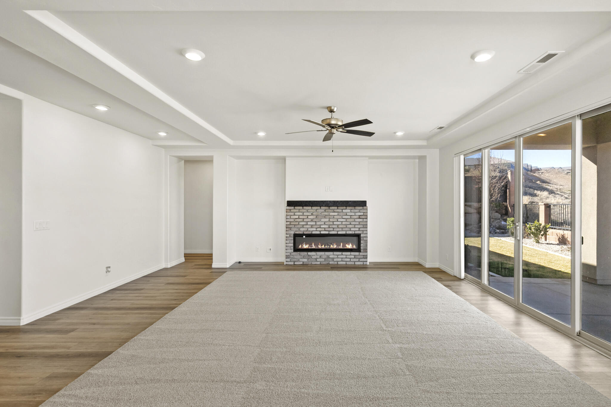 CECITA CREST AT DIVARIO - Residential