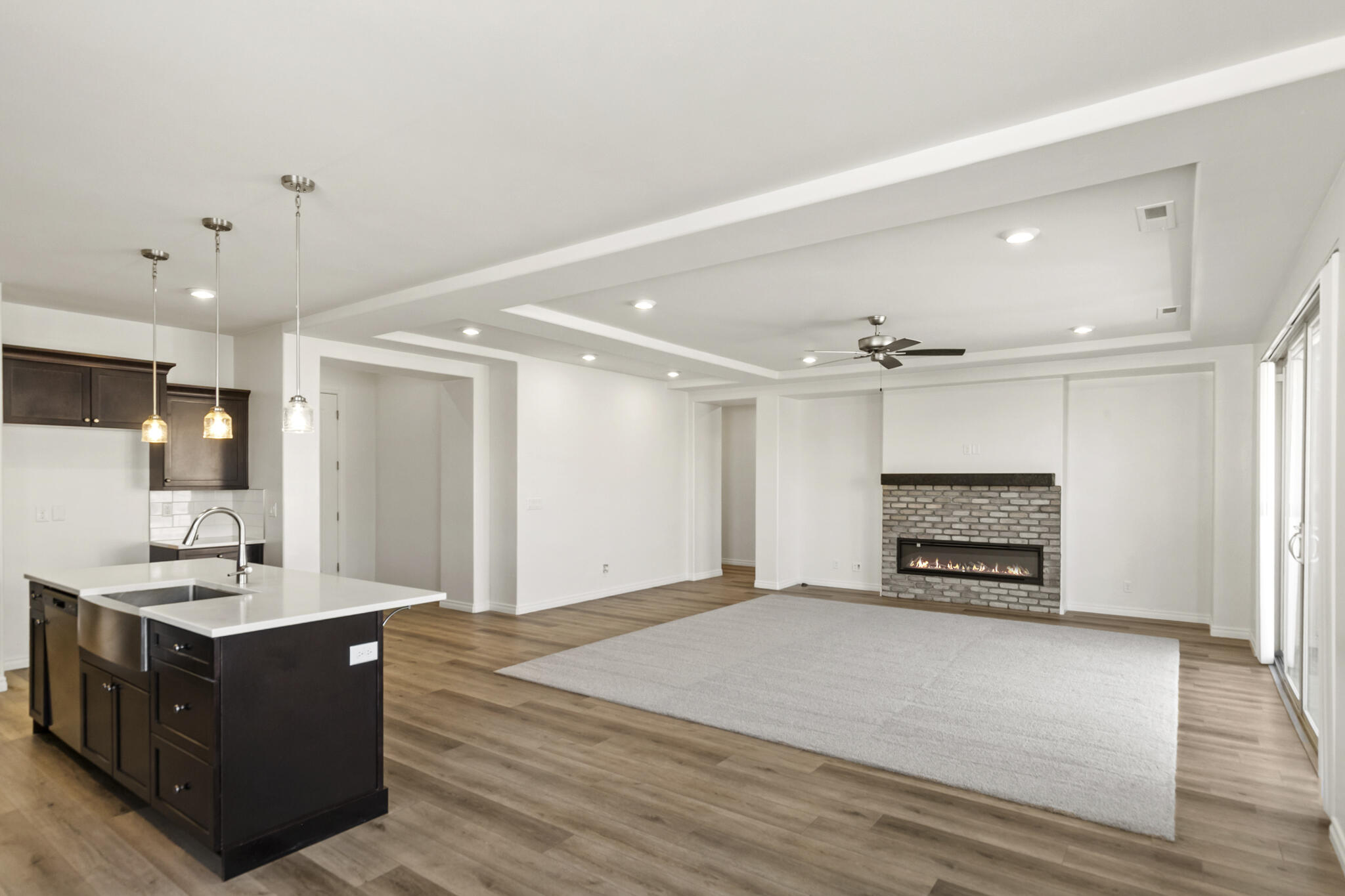 CECITA CREST AT DIVARIO - Residential