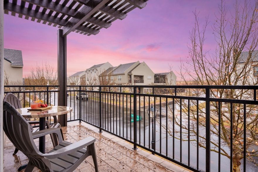 Luxury STR-approved estate with dual-income potential just minutes from Sand Hollow State Park. Located on a prime corner lot, this property features a 3-bed/3.5-bath main home plus a fully equipped detached casita with its own kitchen, bedroom, extra bunks, and two full bathrooms, ideal for separate rentals or private guest use. Enjoy covered view decks, a resort-style pool, and a dedicated game room. Strong rental history with impressive revenue growth.
Excellent opportunity for investors or buyers seeking a high-performing vacation home.