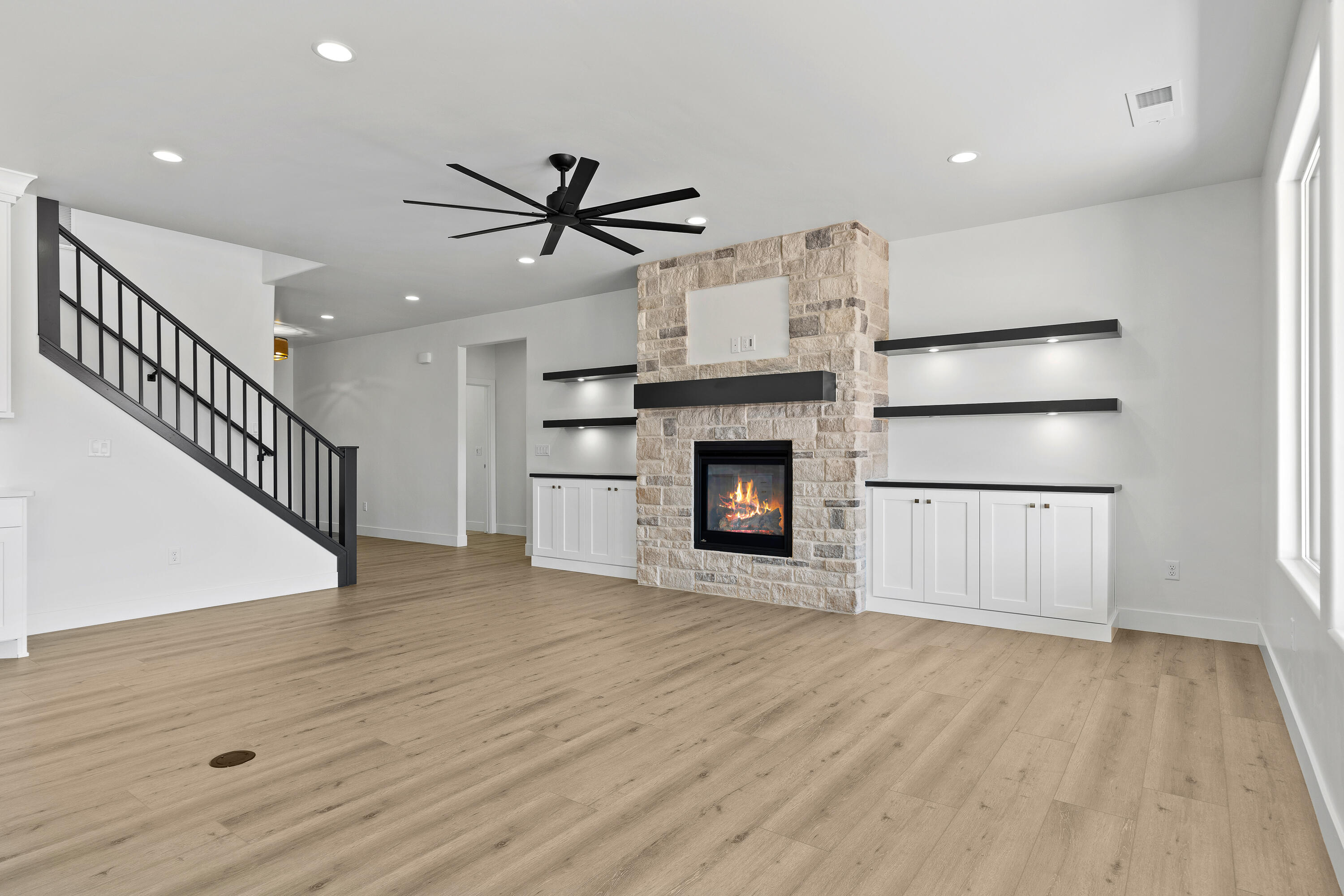 SAND HOLLOW VILLAGE - Residential