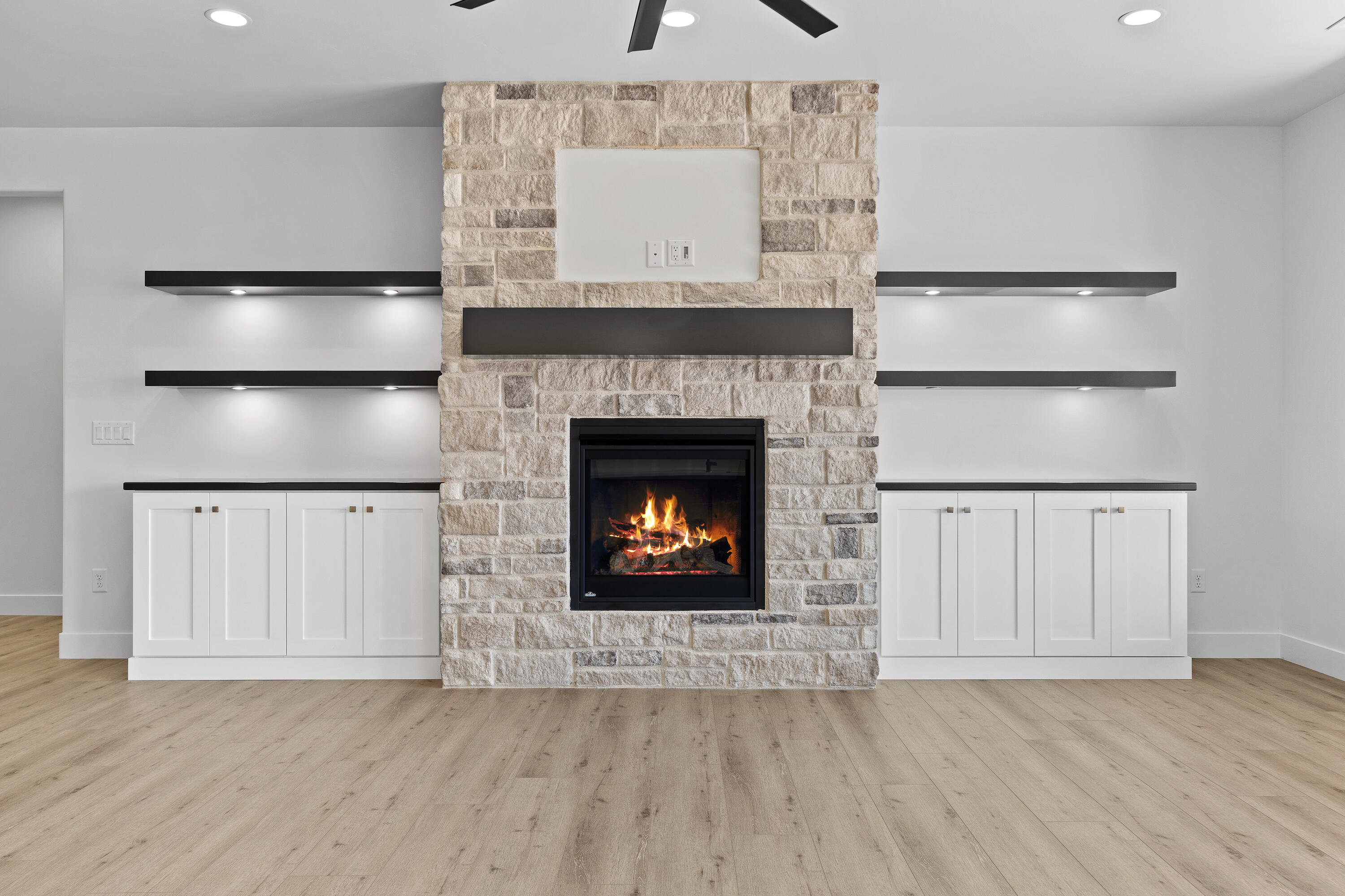 SAND HOLLOW VILLAGE - Residential