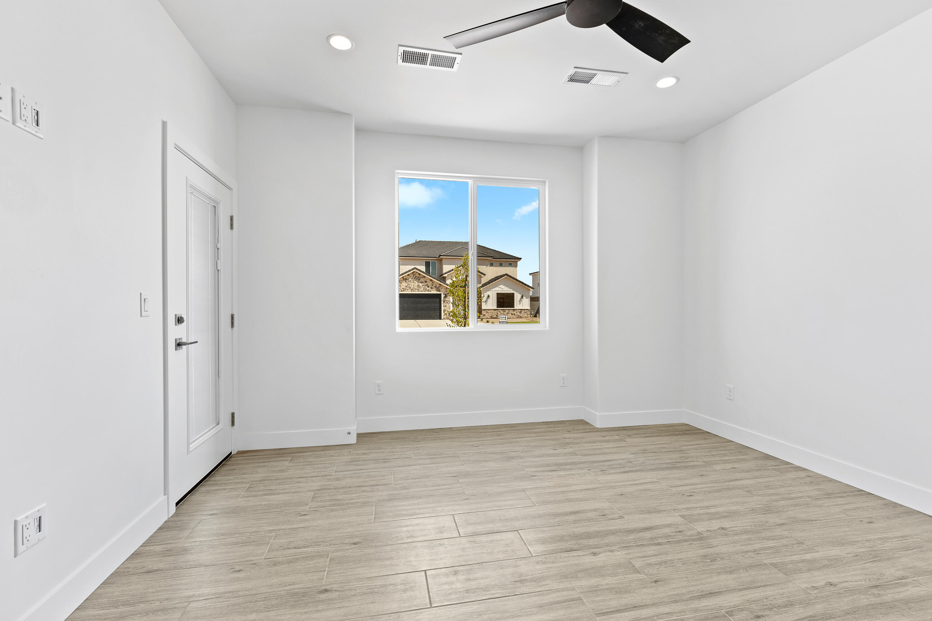 SAND HOLLOW VILLAGE - Residential