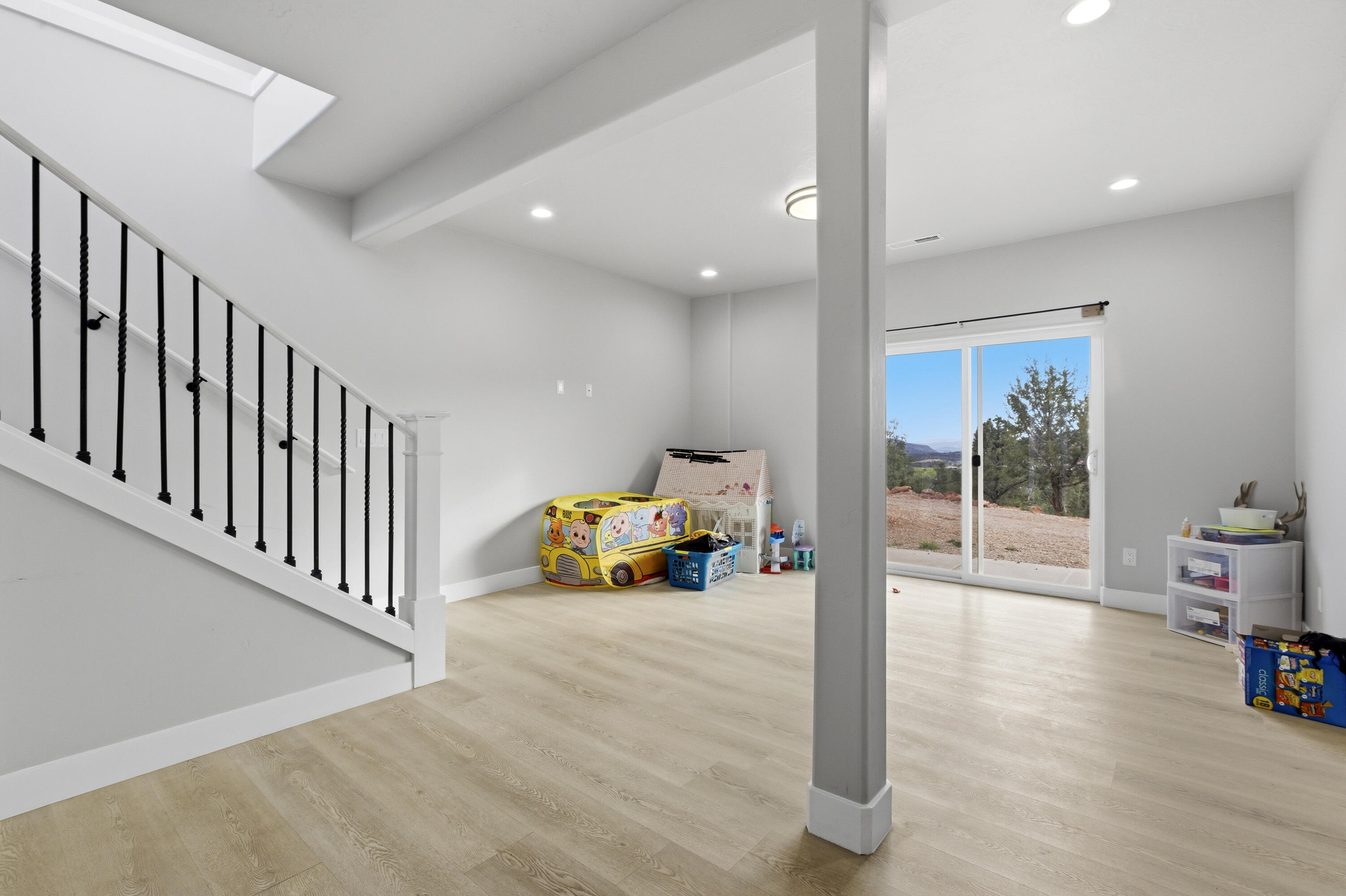 DIXIE DEER ESTATES - Residential