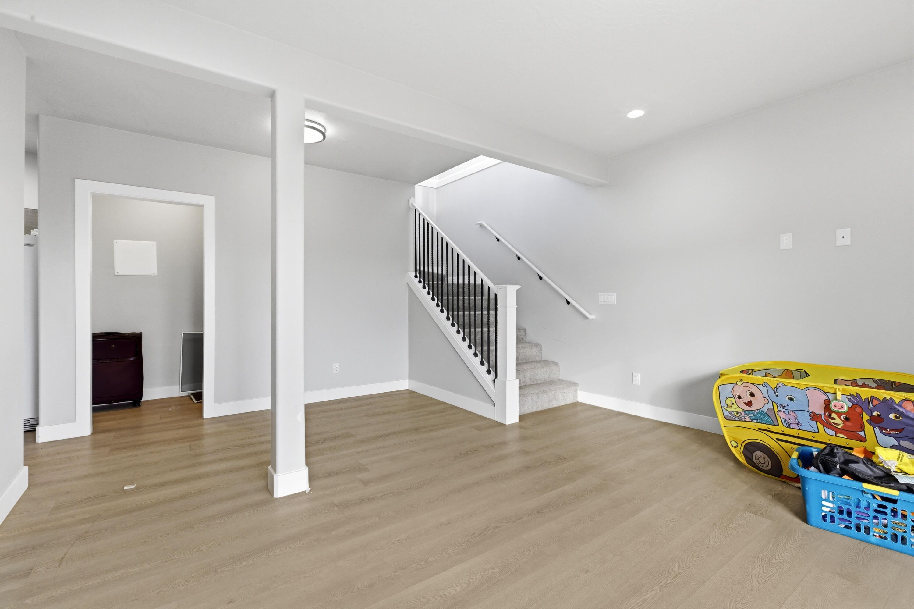 DIXIE DEER ESTATES - Residential