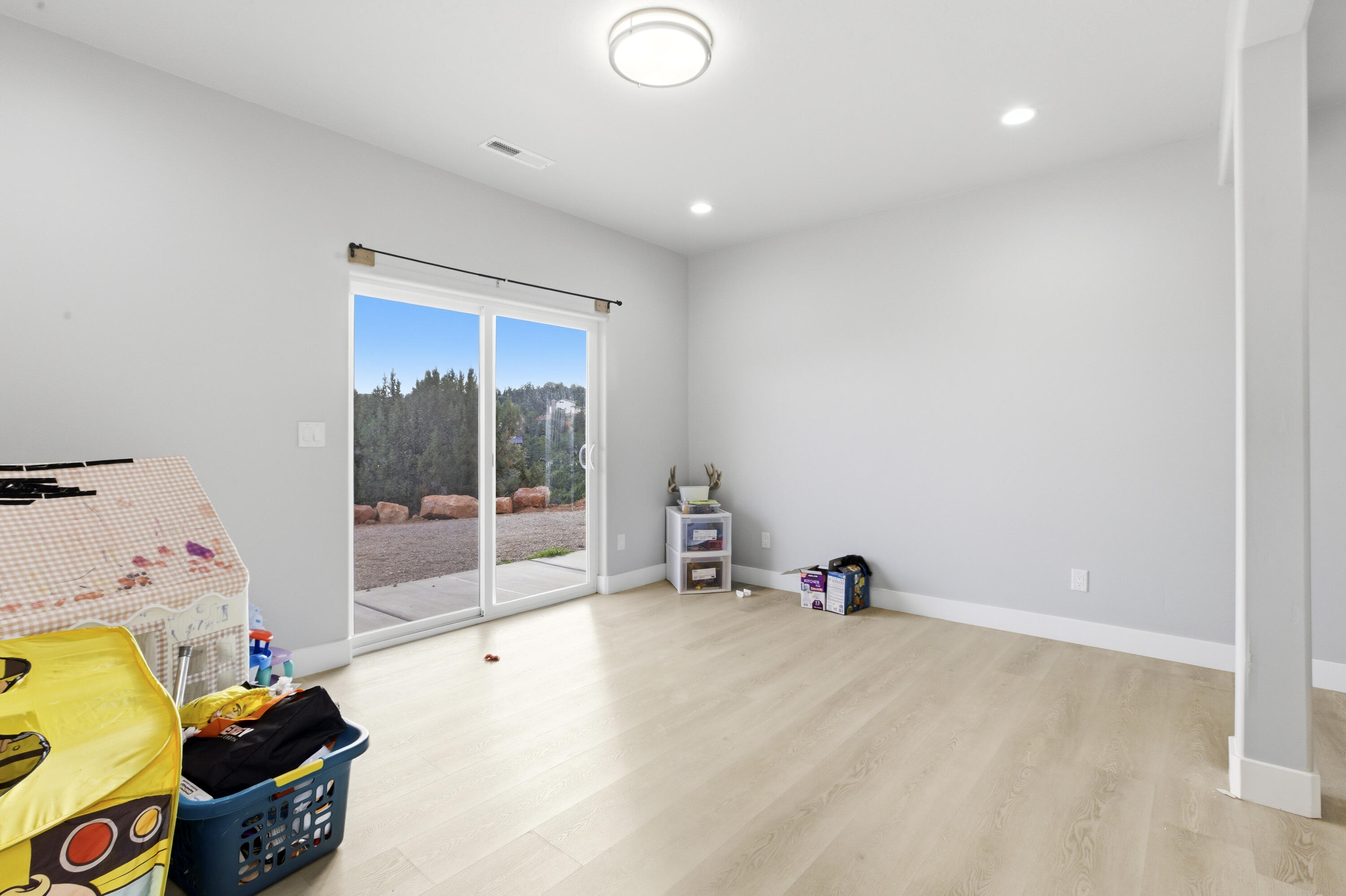 DIXIE DEER ESTATES - Residential