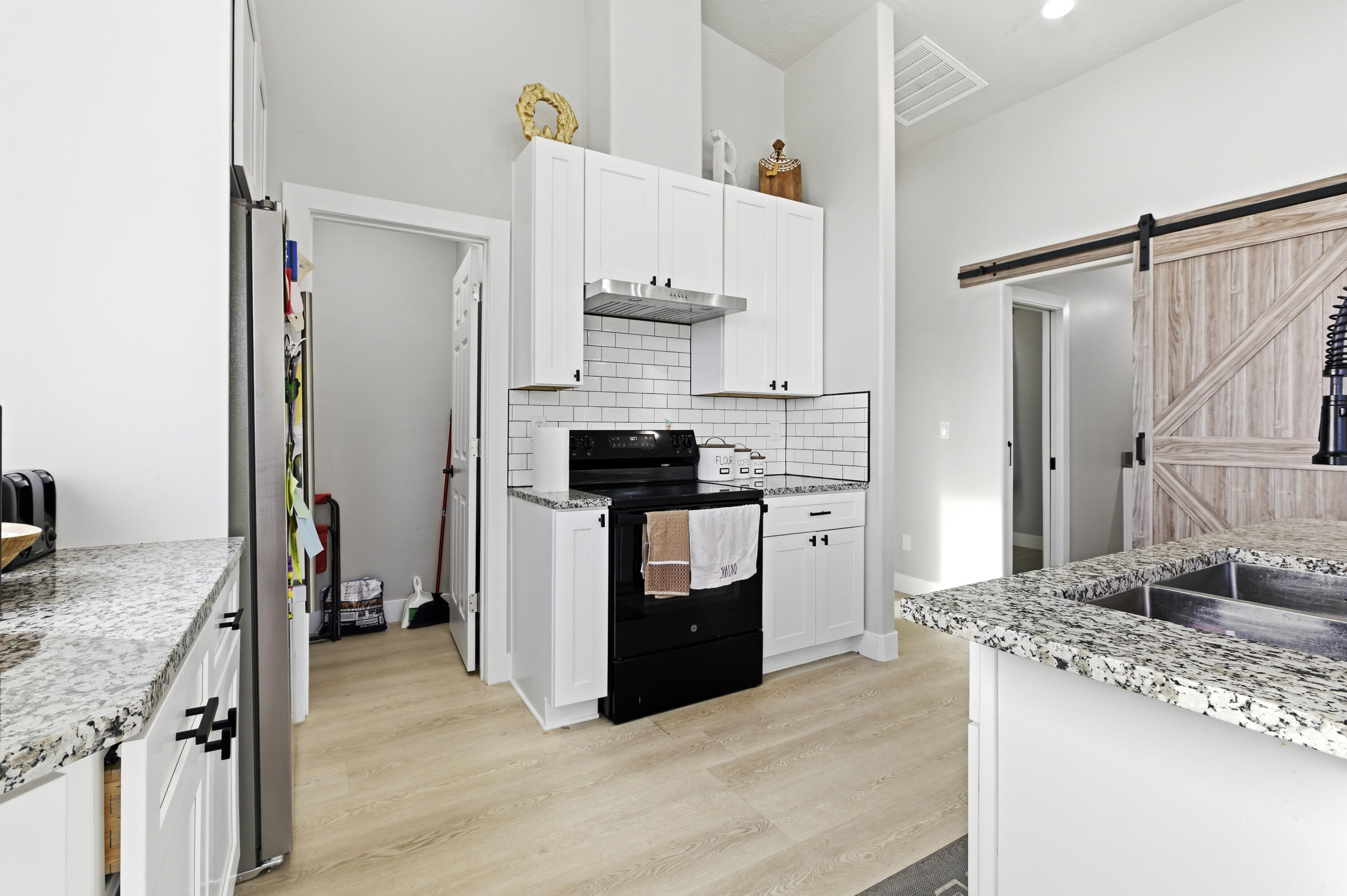 DIXIE DEER ESTATES - Residential