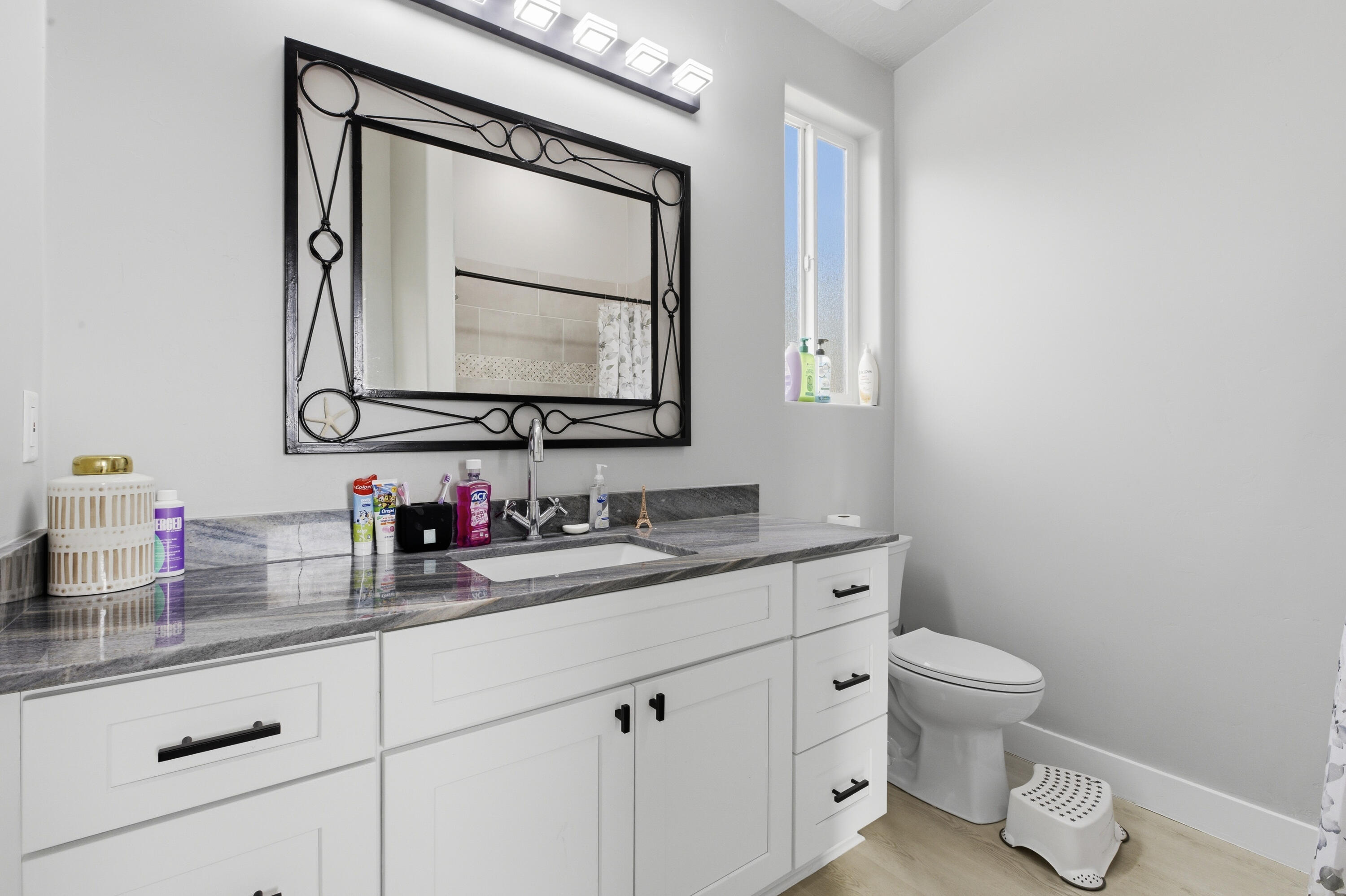 DIXIE DEER ESTATES - Residential