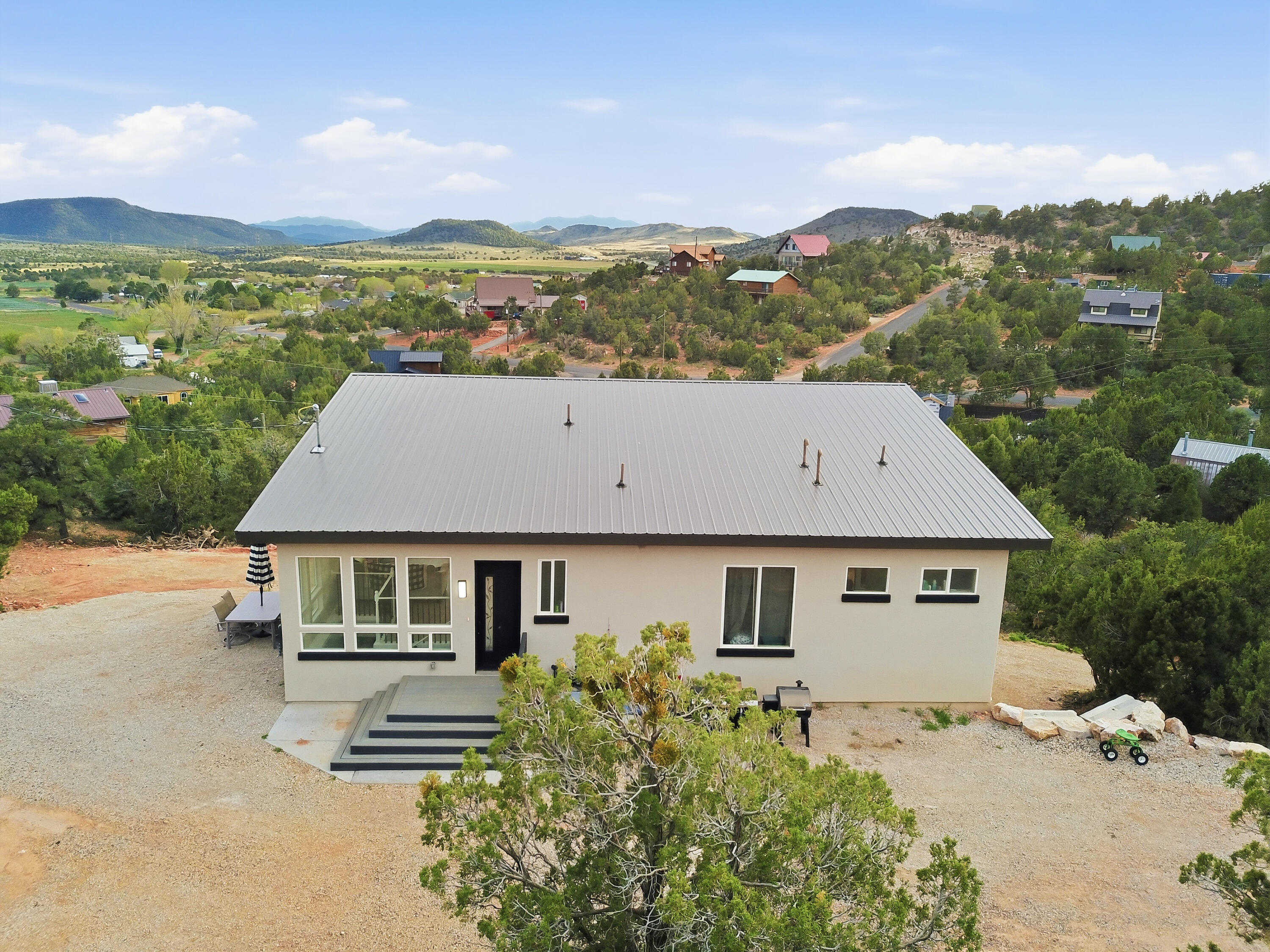 DIXIE DEER ESTATES - Residential