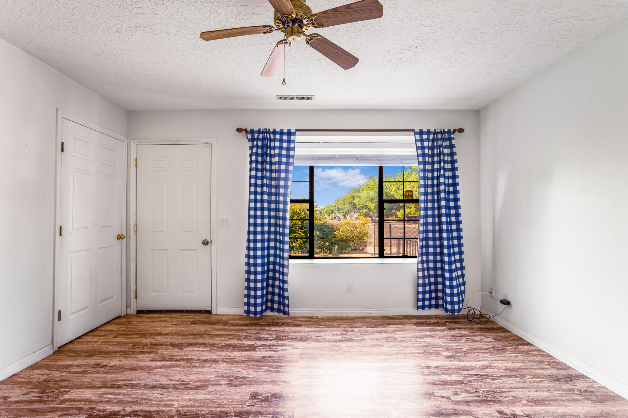 HURRICANE TOWNSITE - Residential