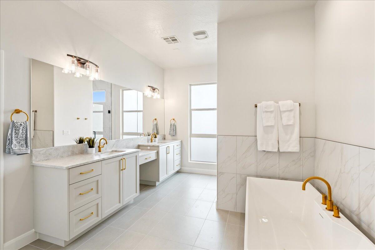 DUNES AT SAND HOLLOW RESORT - Residential