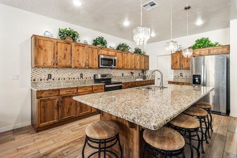 Tiny photo for 2799 E Palm Cove Ave, Washington, UT 84780 (MLS # 26-275980)
