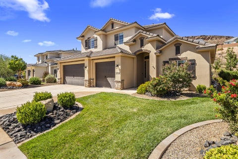 Photo of 2799 E Palm Cove Ave, Washington, UT 84780 (MLS # 26-275980)