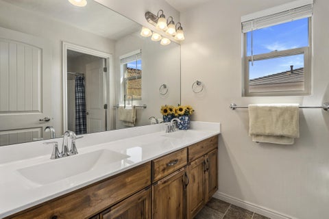Tiny photo for 2799 E Palm Cove Ave, Washington, UT 84780 (MLS # 26-275980)